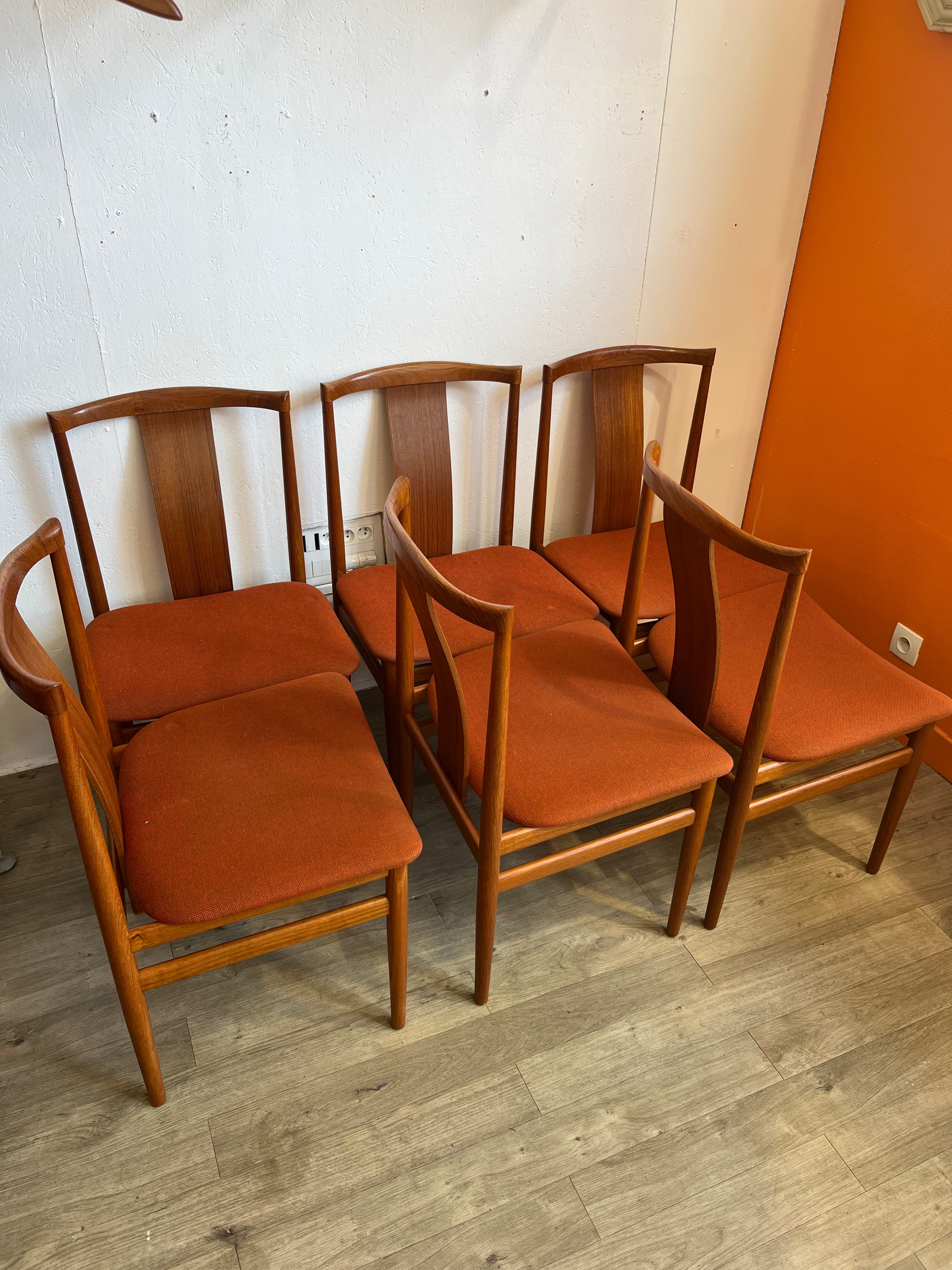 Chaises scandinaves en teck massif 1960