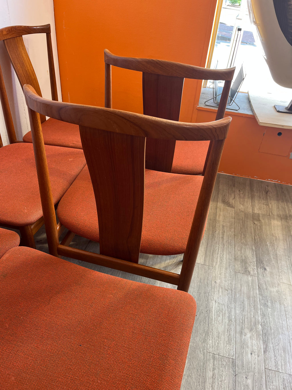 Chaises scandinaves en teck massif 1960