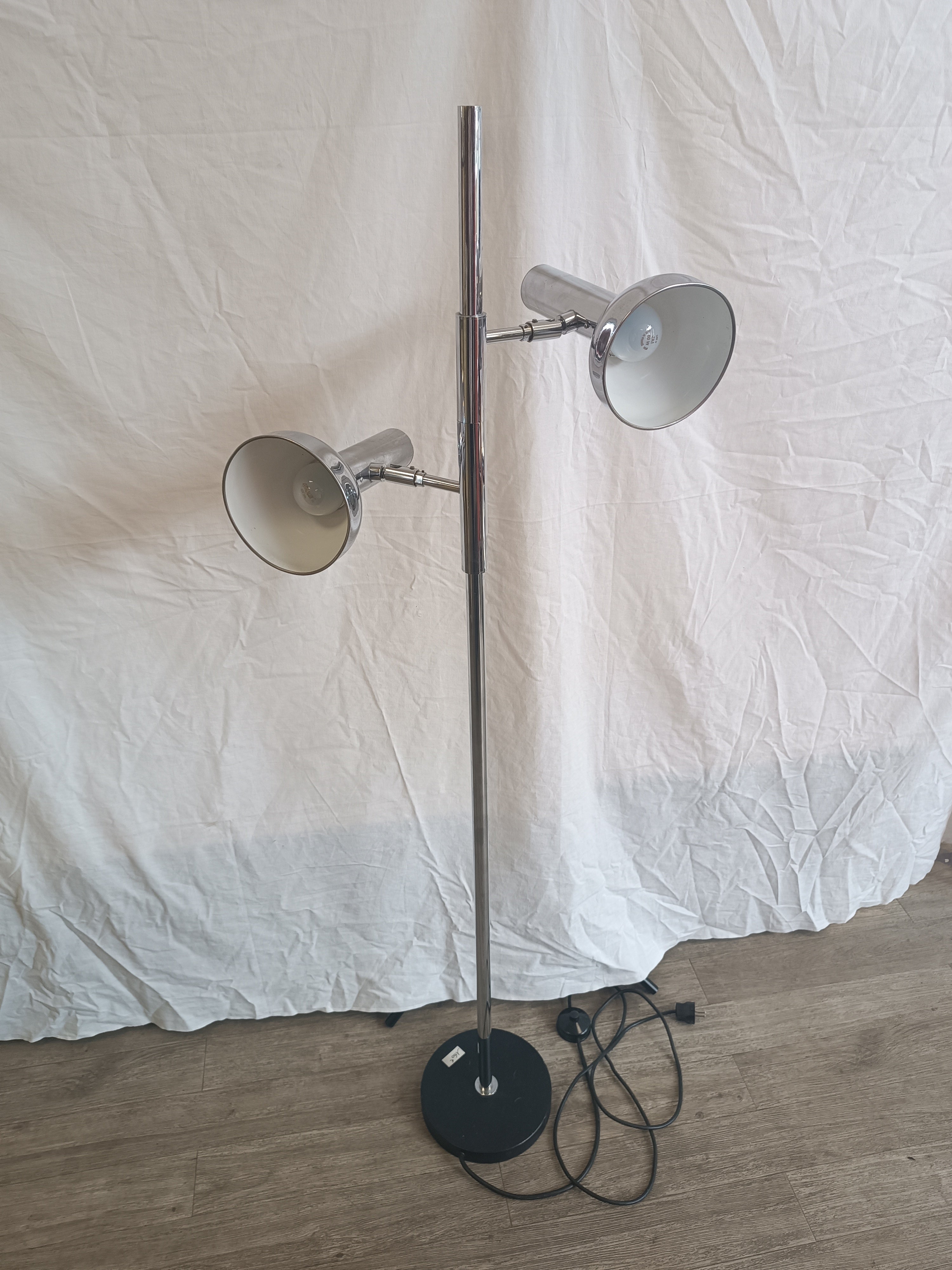 Lampadaire chromé années 70