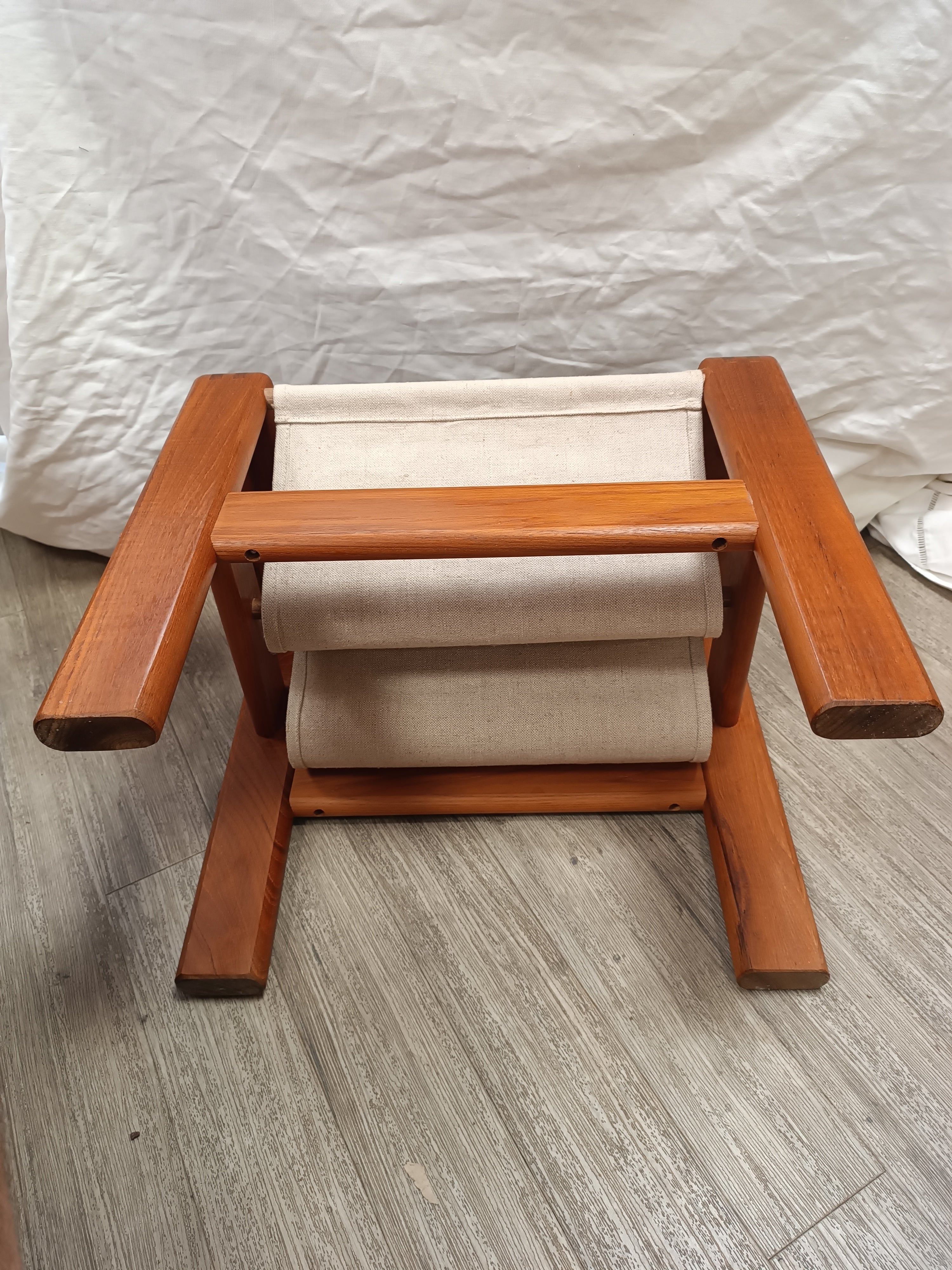 Portes revues scandinave en teck massif