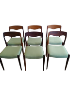 Lot de six chaises scandinaves en teck et palissandre tissu vert années 60's