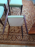 Lot de six chaises scandinaves en teck et palissandre tissu vert années 60's