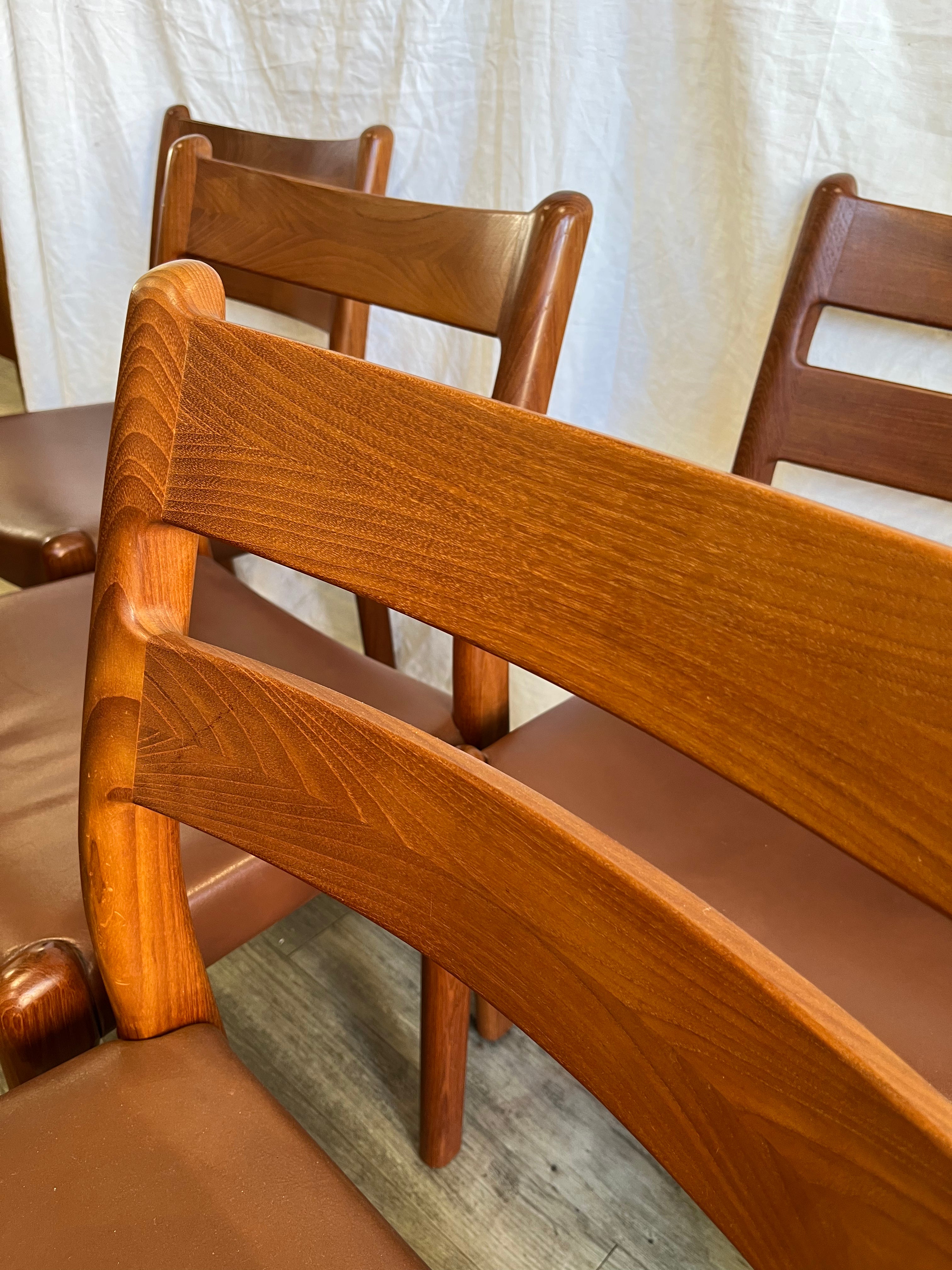 Chaises scandinaves en teck massif Niels O.Møller 1970