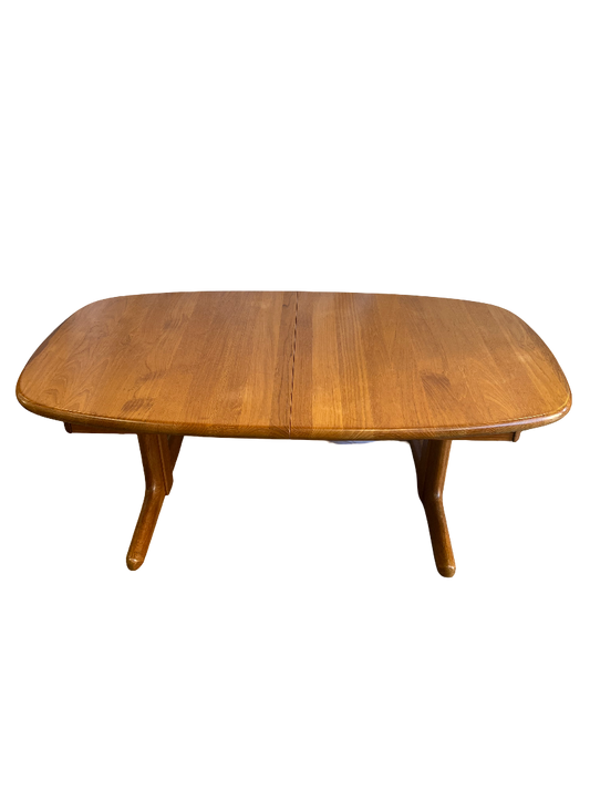 Table basse scandinave en teck massif 1970