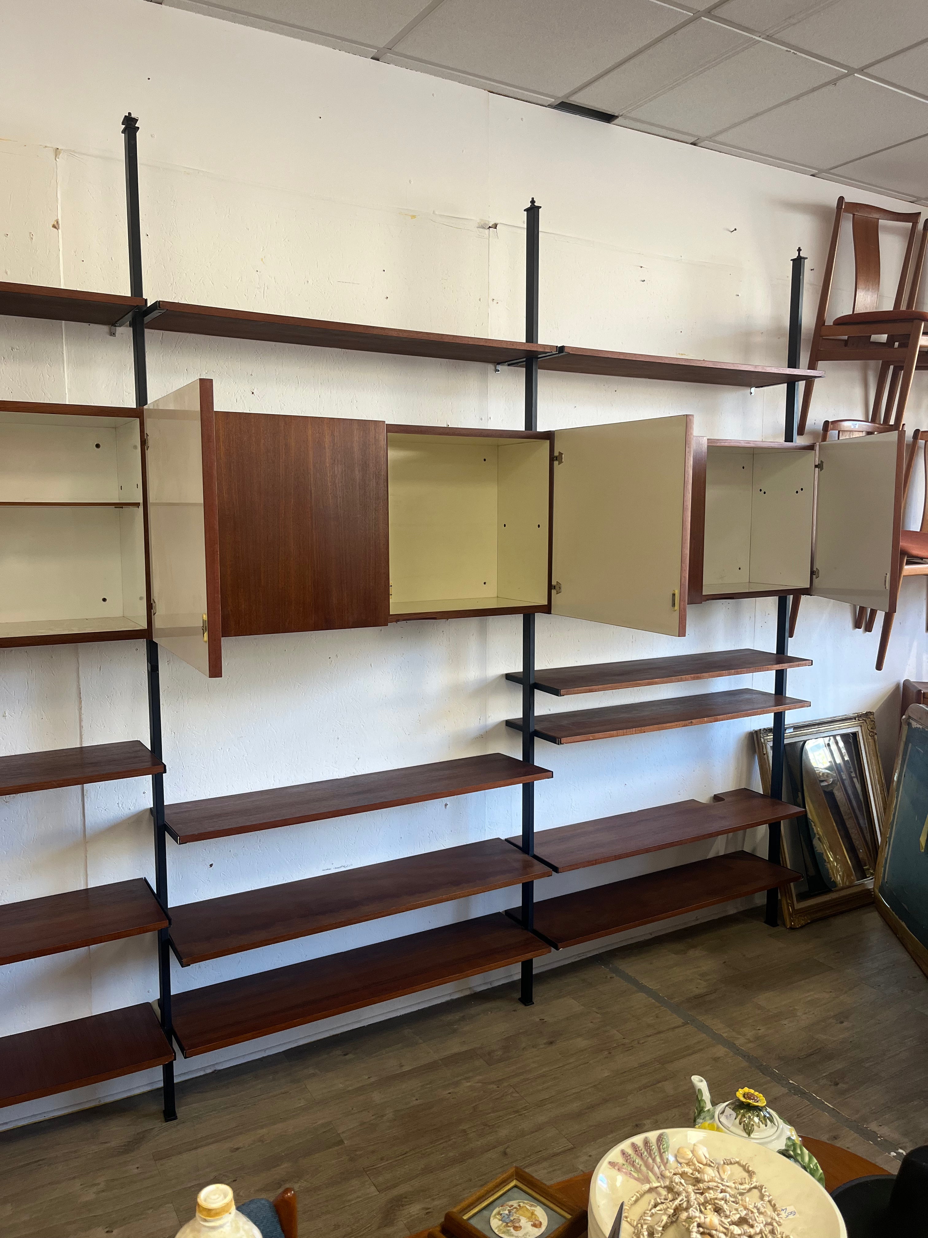 Bibliothèque scandinave en teck et acier 1970