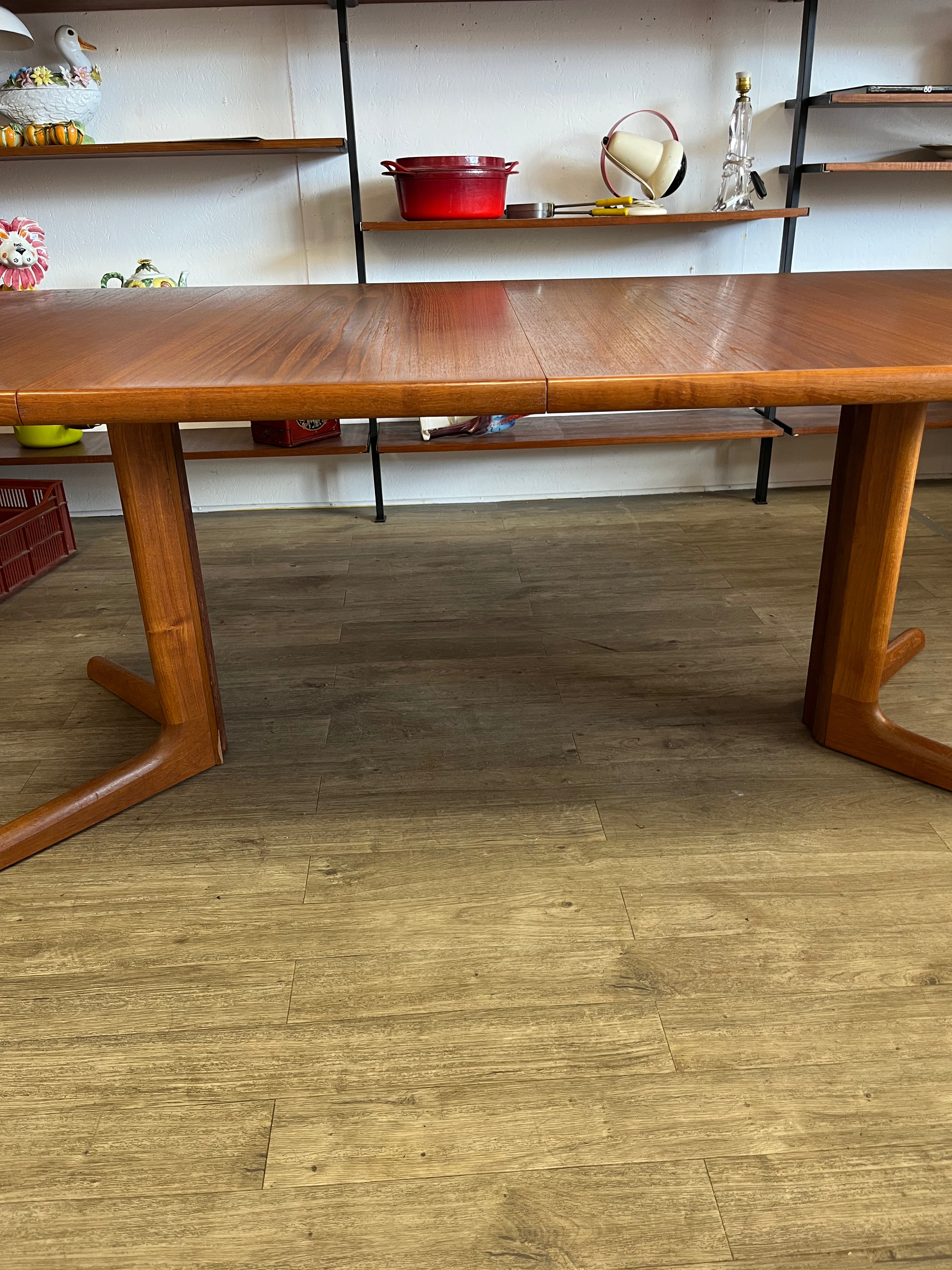 Table à manger scandinave en teck 1970