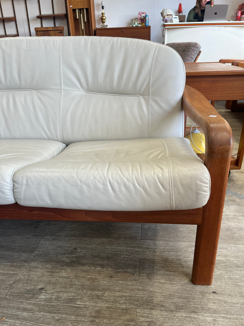 Banquette scandinave en teck massif et cuir 1970