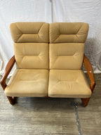 Banquette deux places scandinave en teck massif et daim 1970