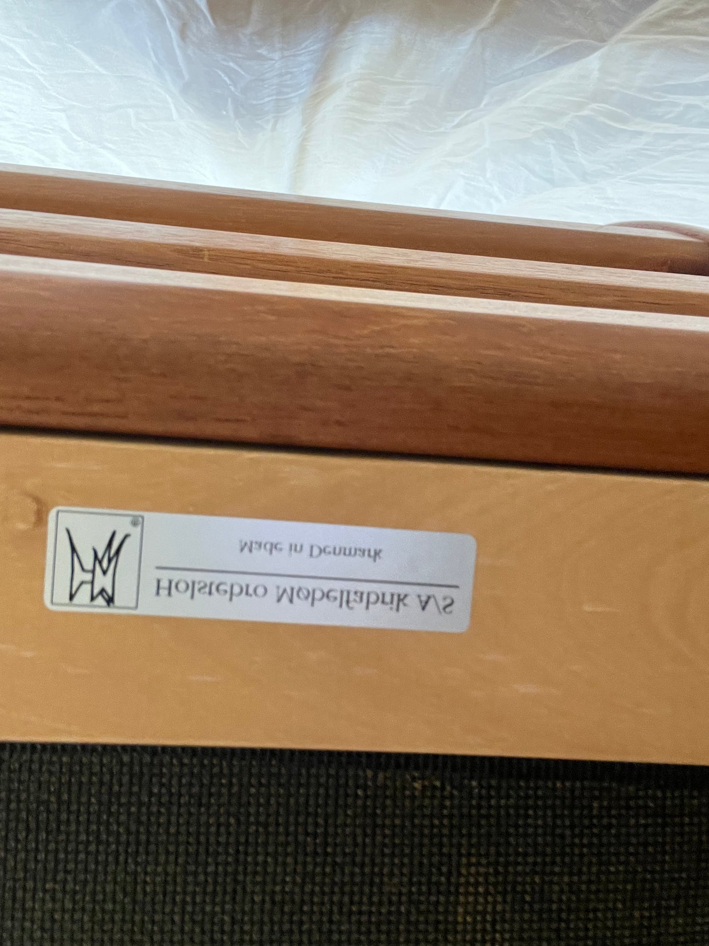 Fauteuil scandinave en teck massif et Daim 1970