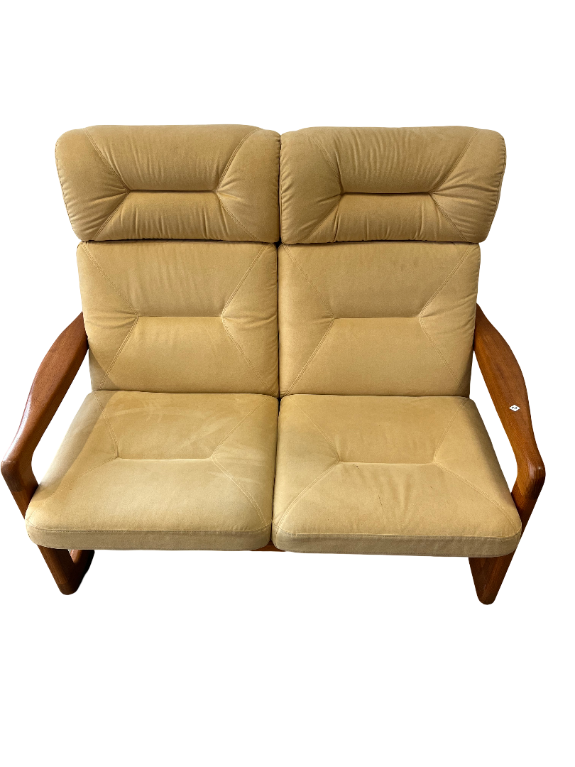 Banquette deux places scandinave en teck massif et daim 1970