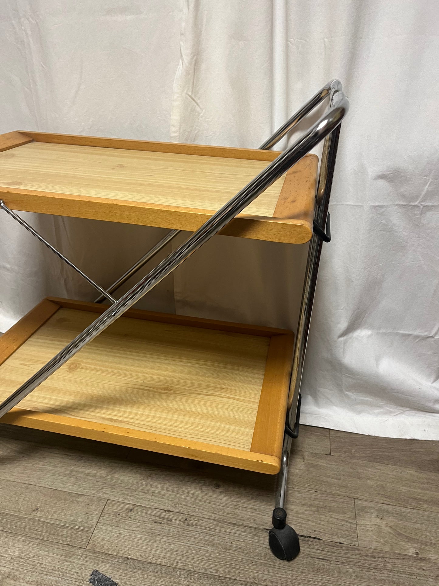 Desserte à roulettes années 70’s