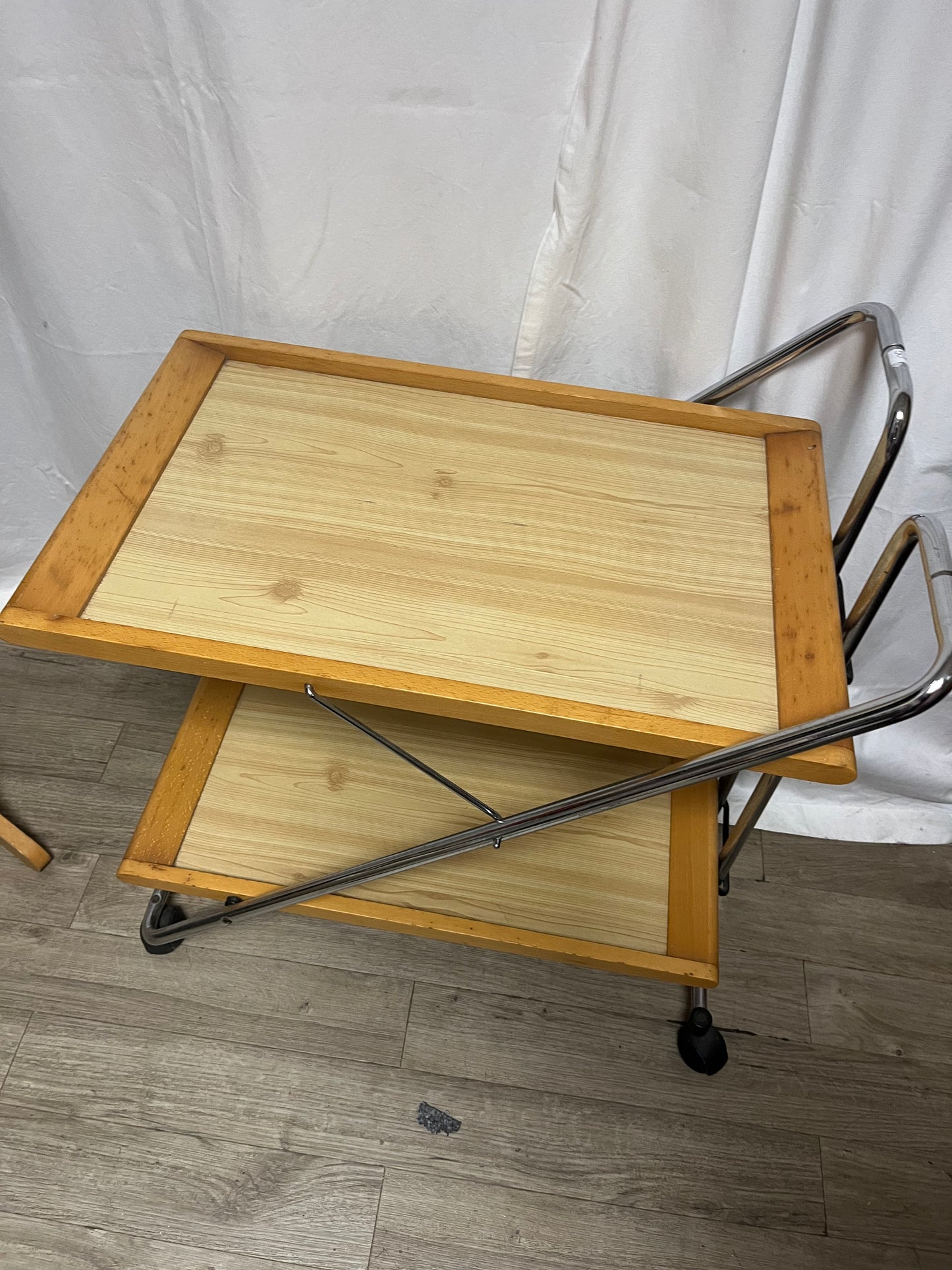 Desserte à roulettes années 70’s