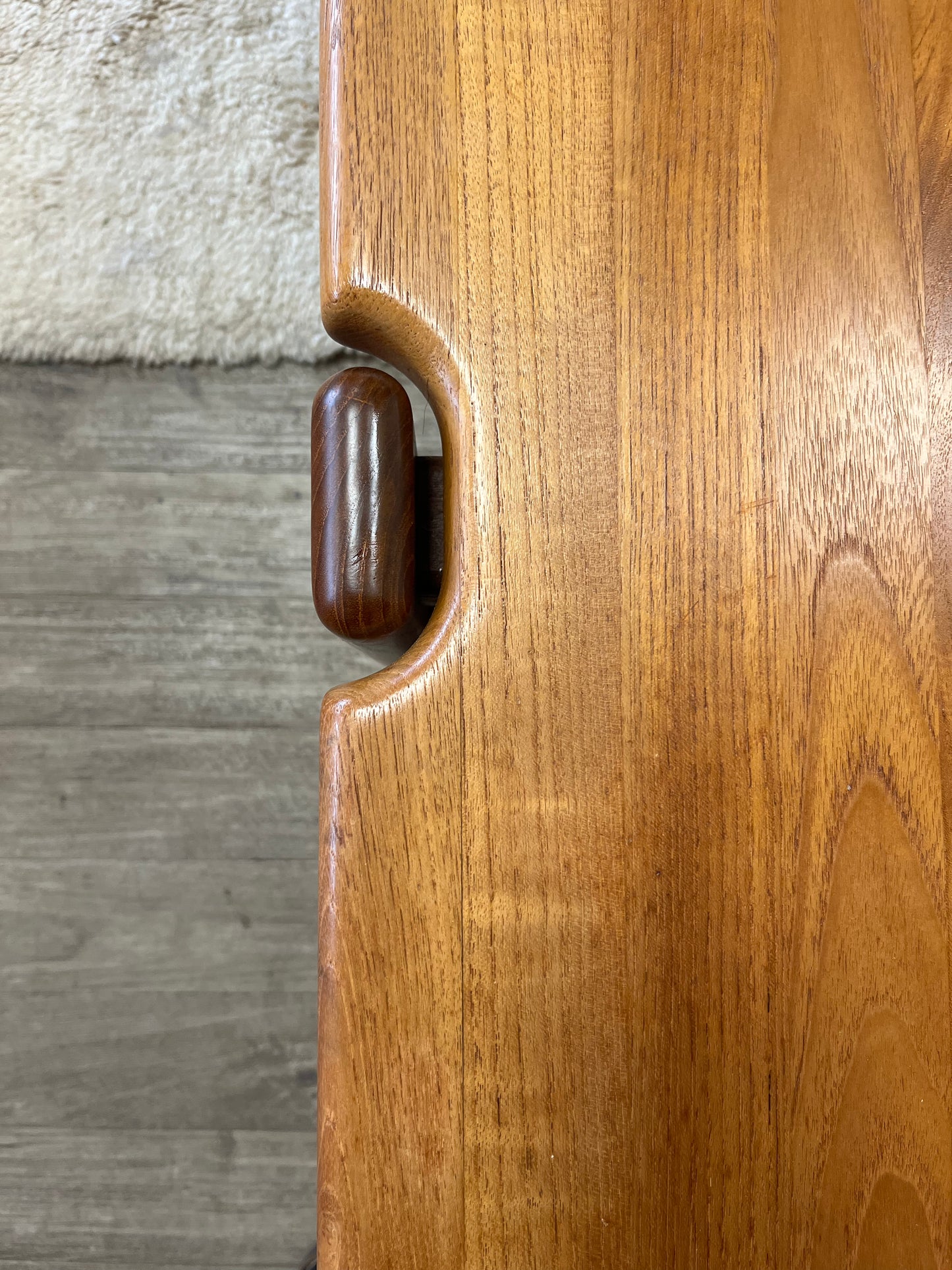 Table basse scandinave en teck massif 1970