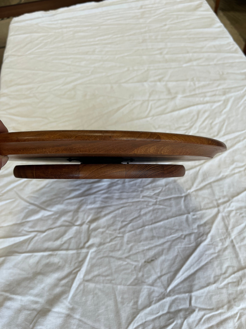 Plateau pivotant scandinave en teck massif 1970