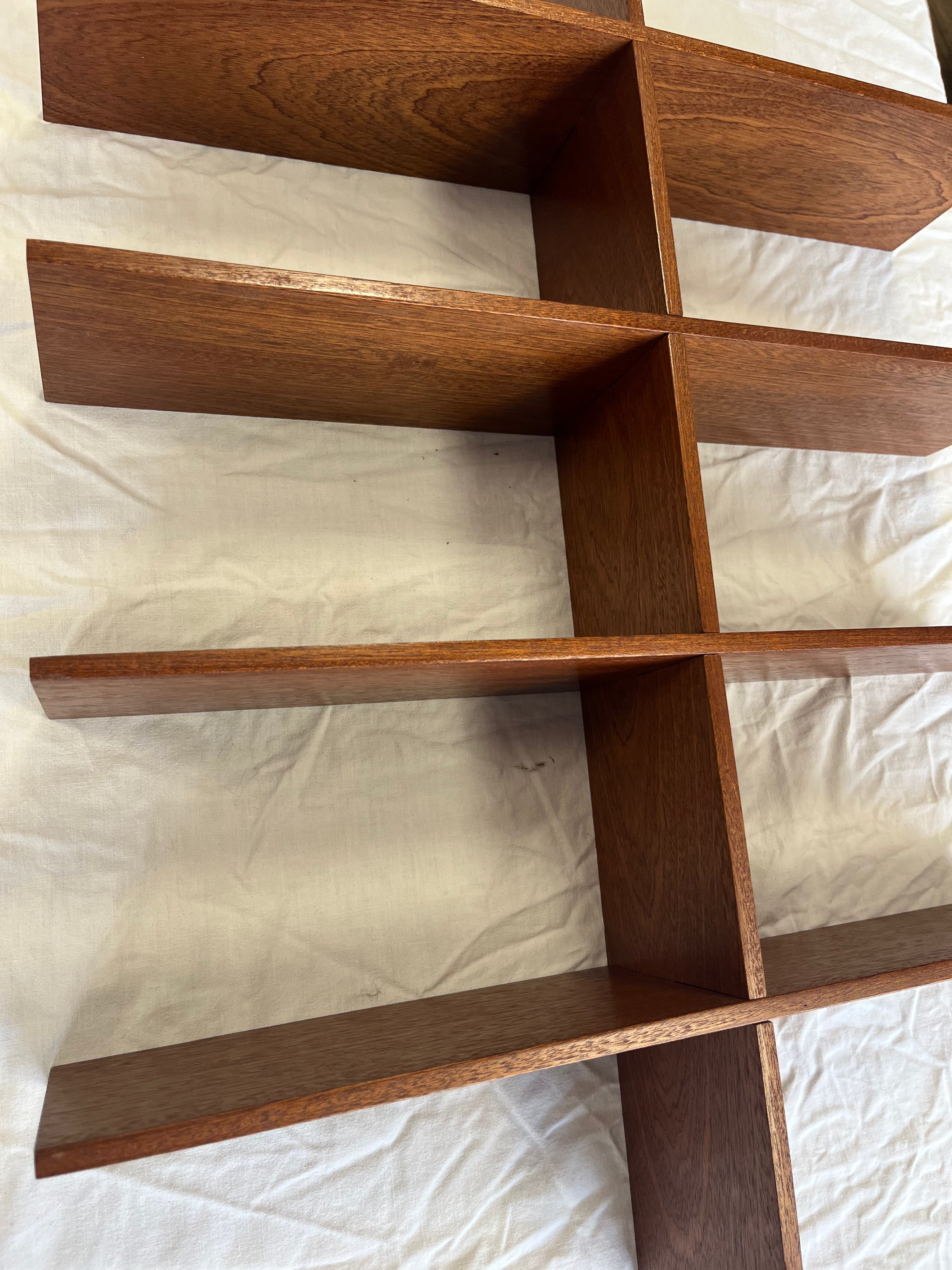 Étagère murale scandinave en teck 1970