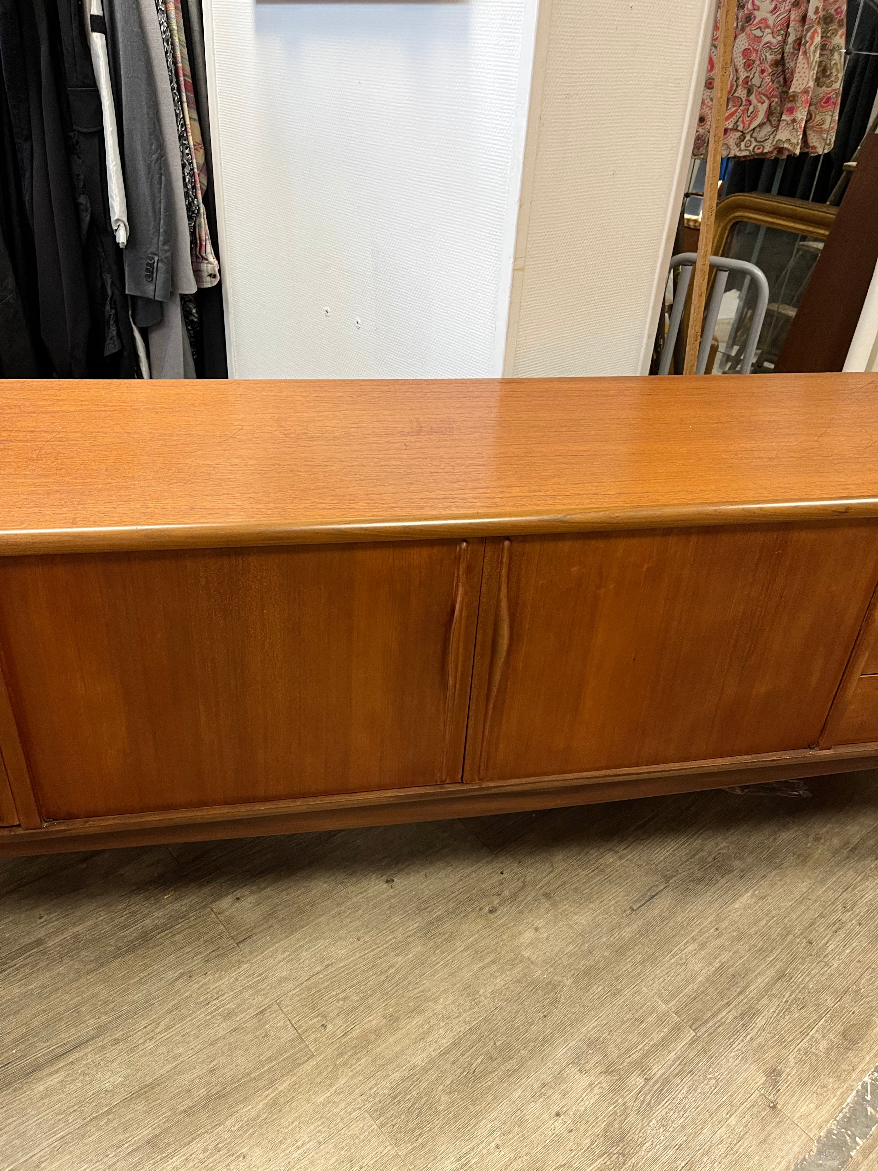 Enfilade scandinave en teck 1970