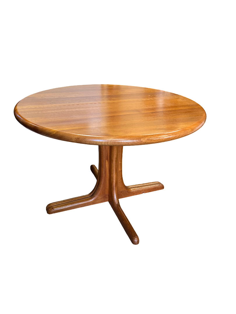 Table à manger scandinave de Juul Kristiansen teck massif 1970