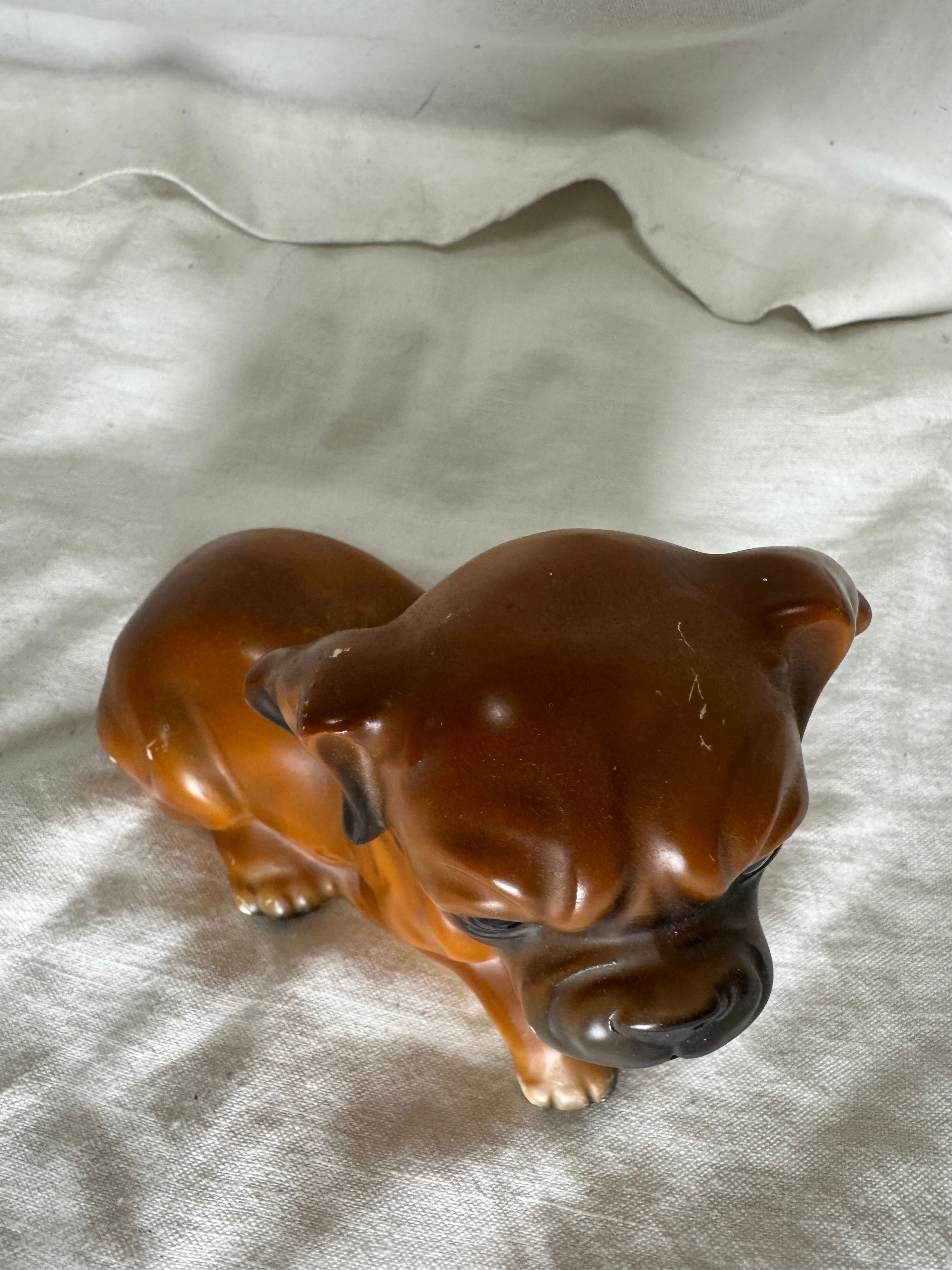 Chien en céramique