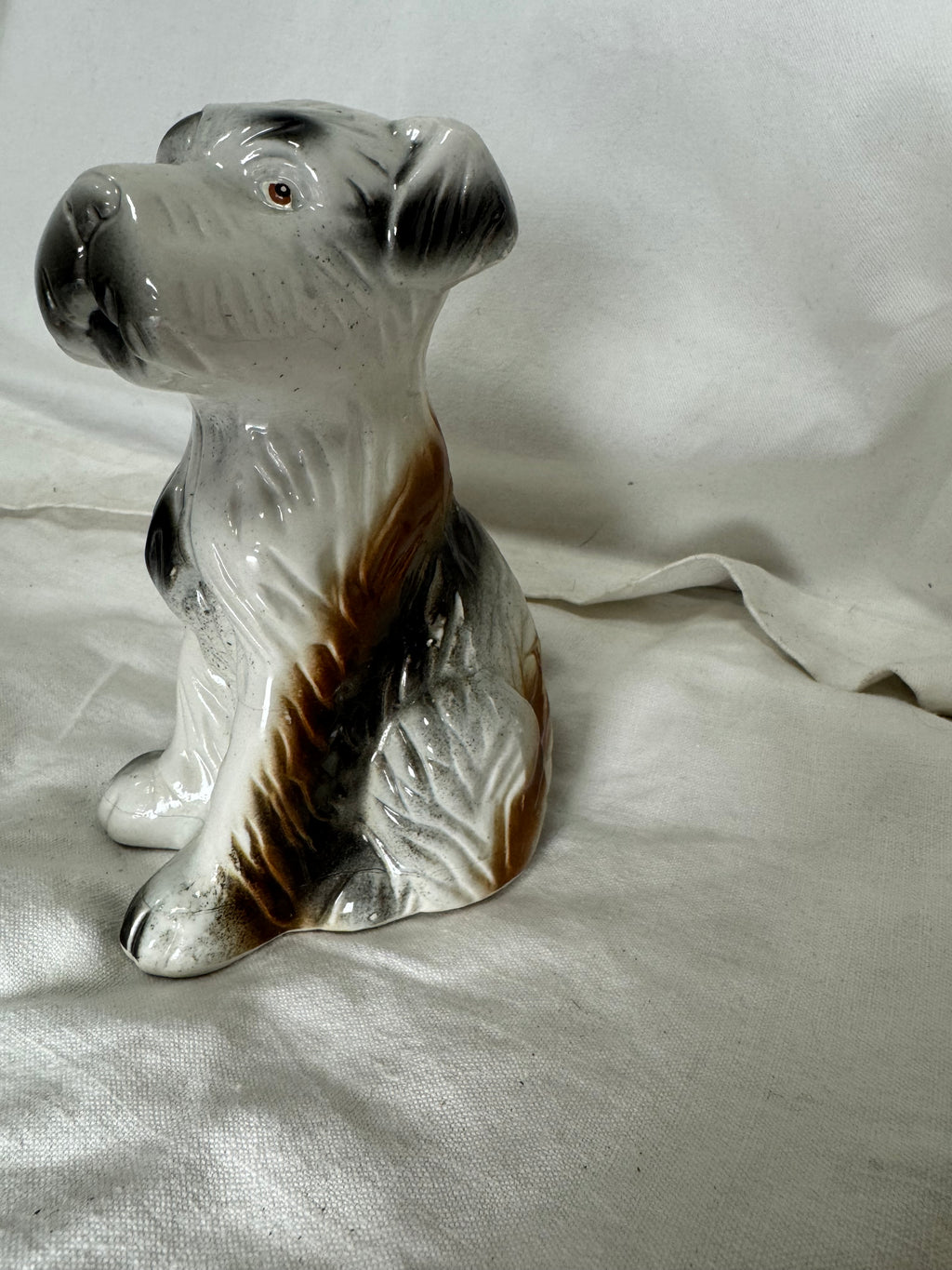 Chien en céramique