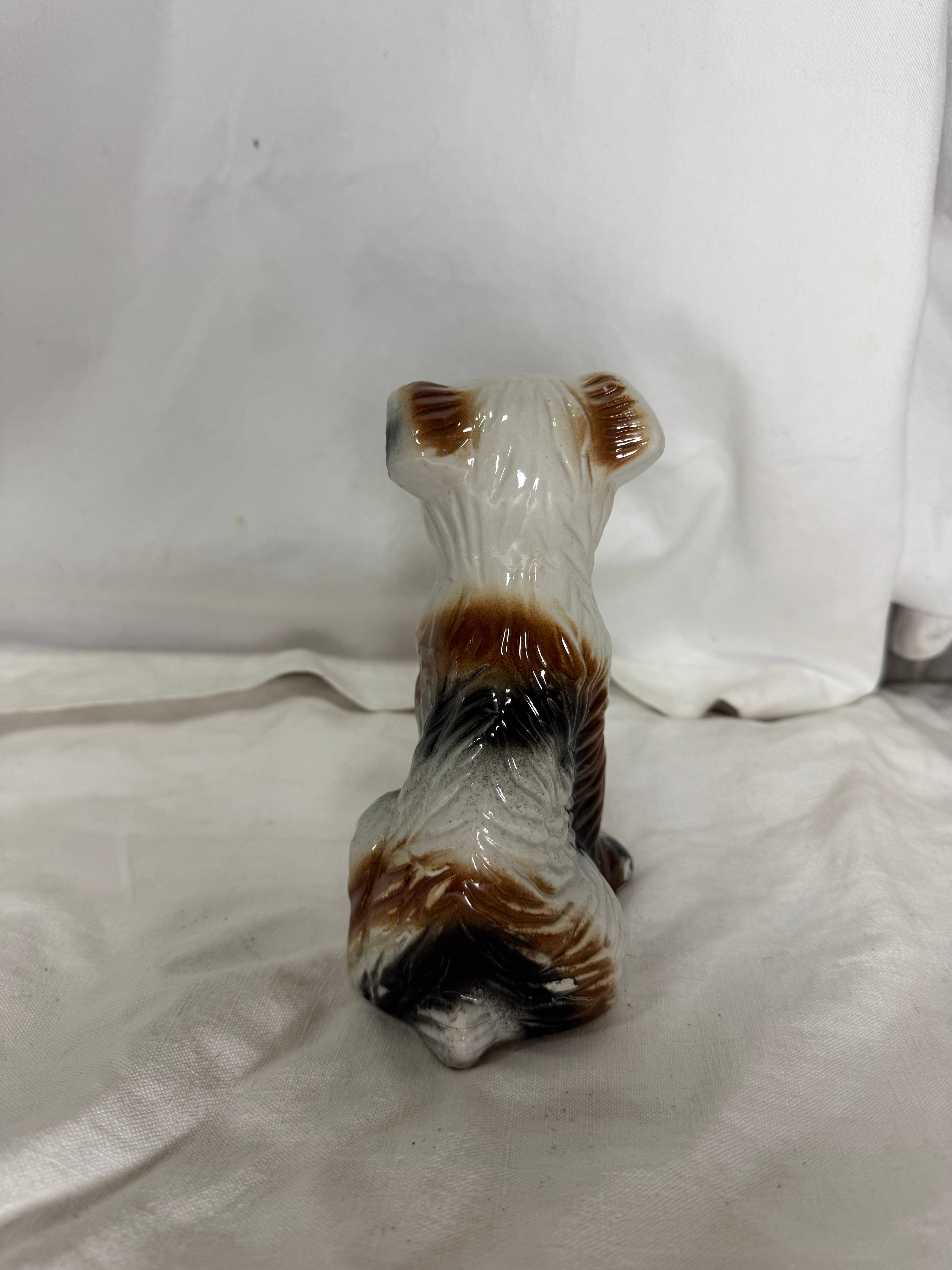 Chien en céramique