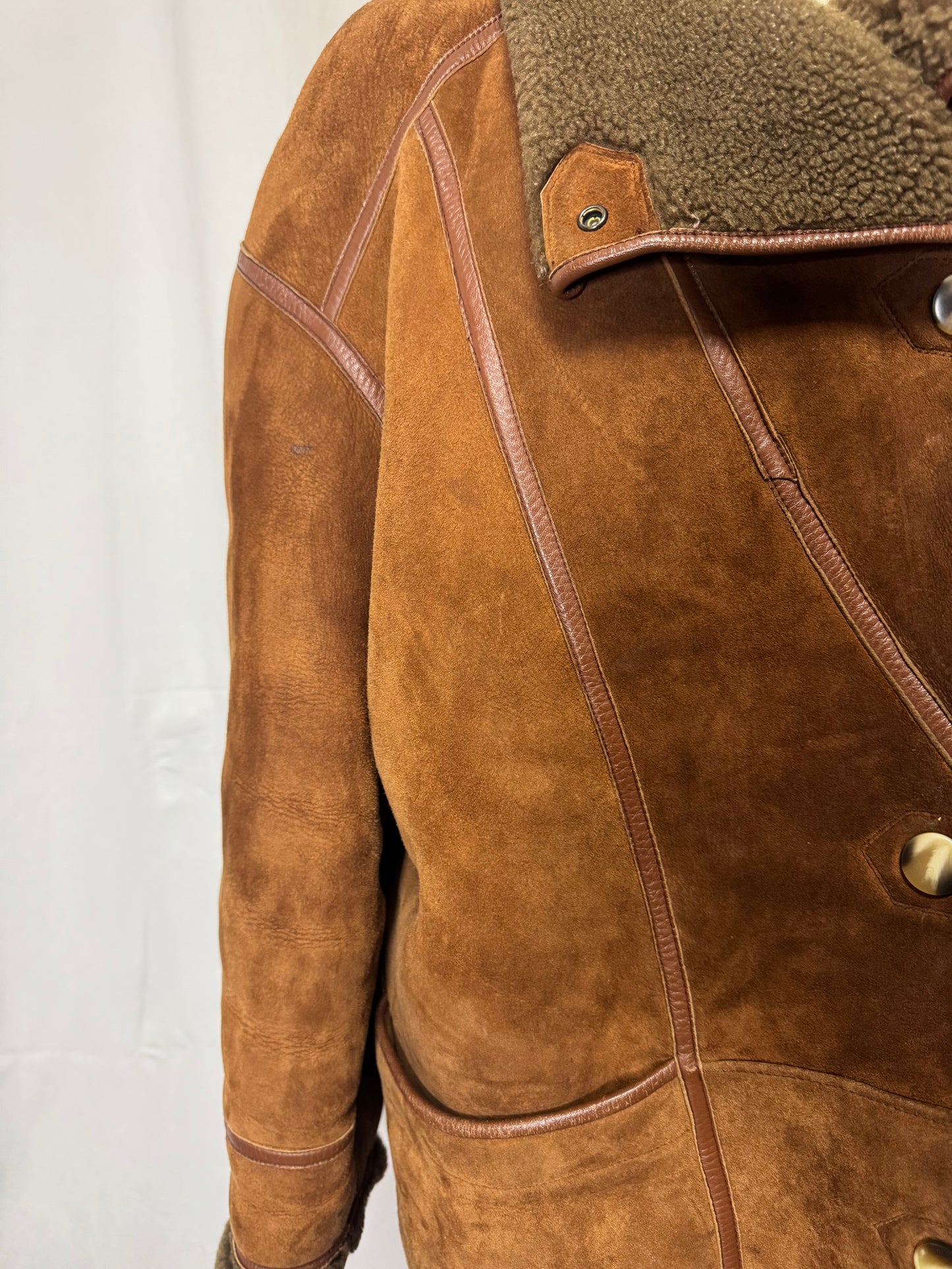 Manteau en peau lainée