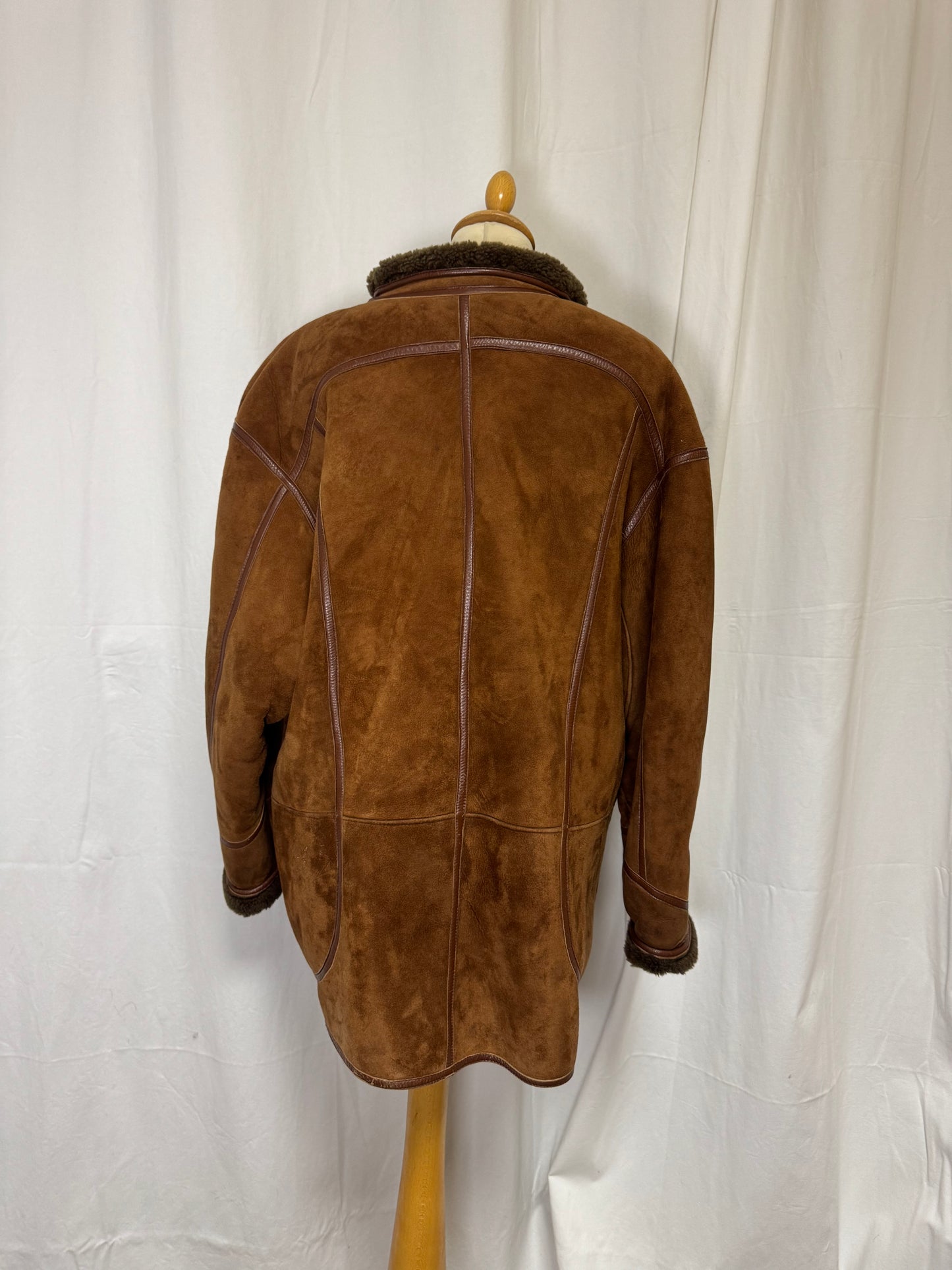 Manteau en peau lainée