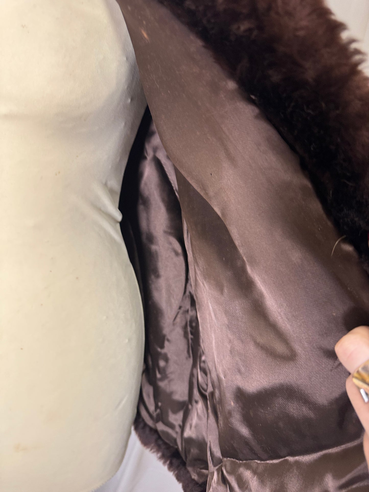 Manteau court fourrure de mouton