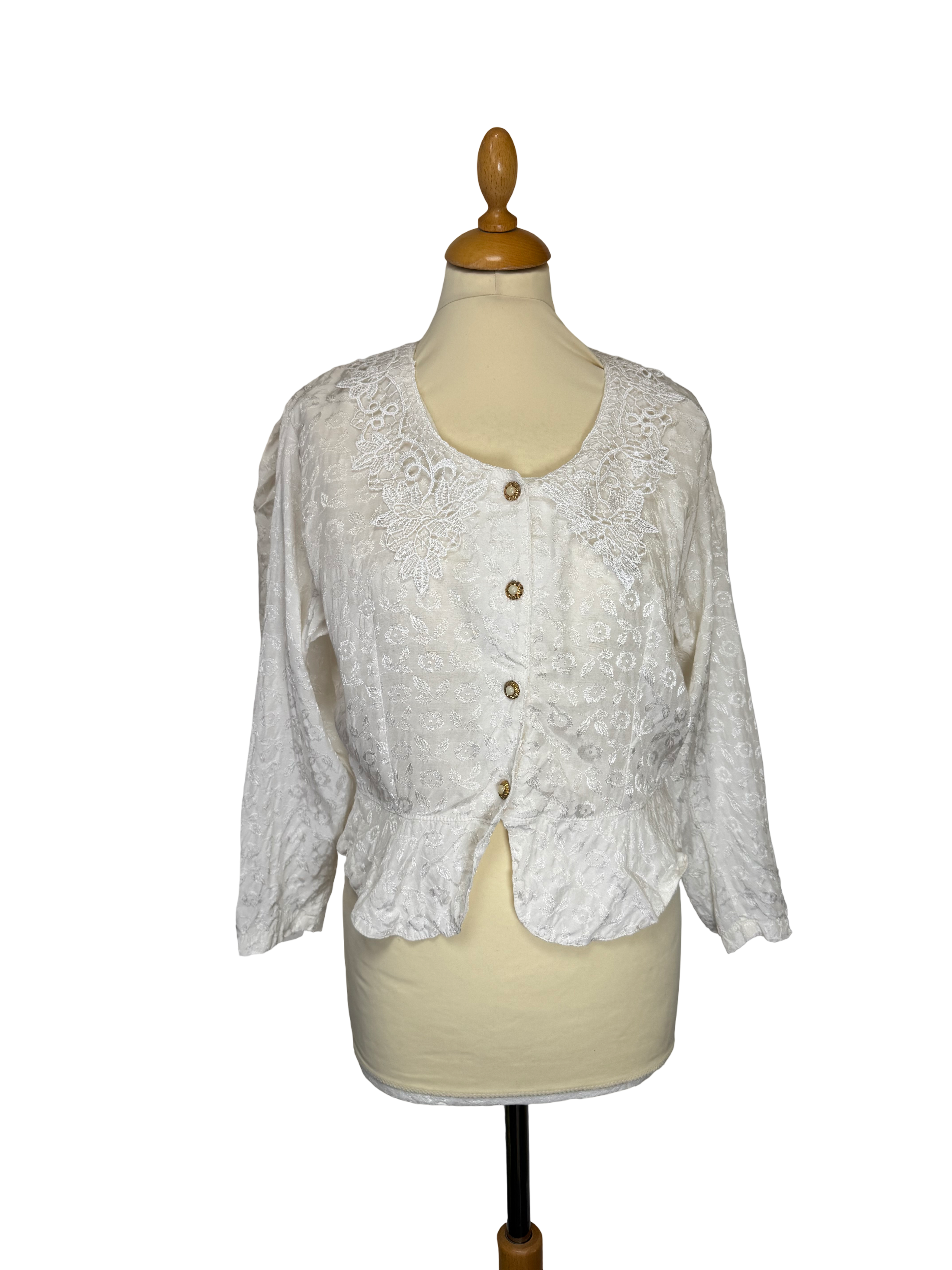 Chemise blanche à fleurs