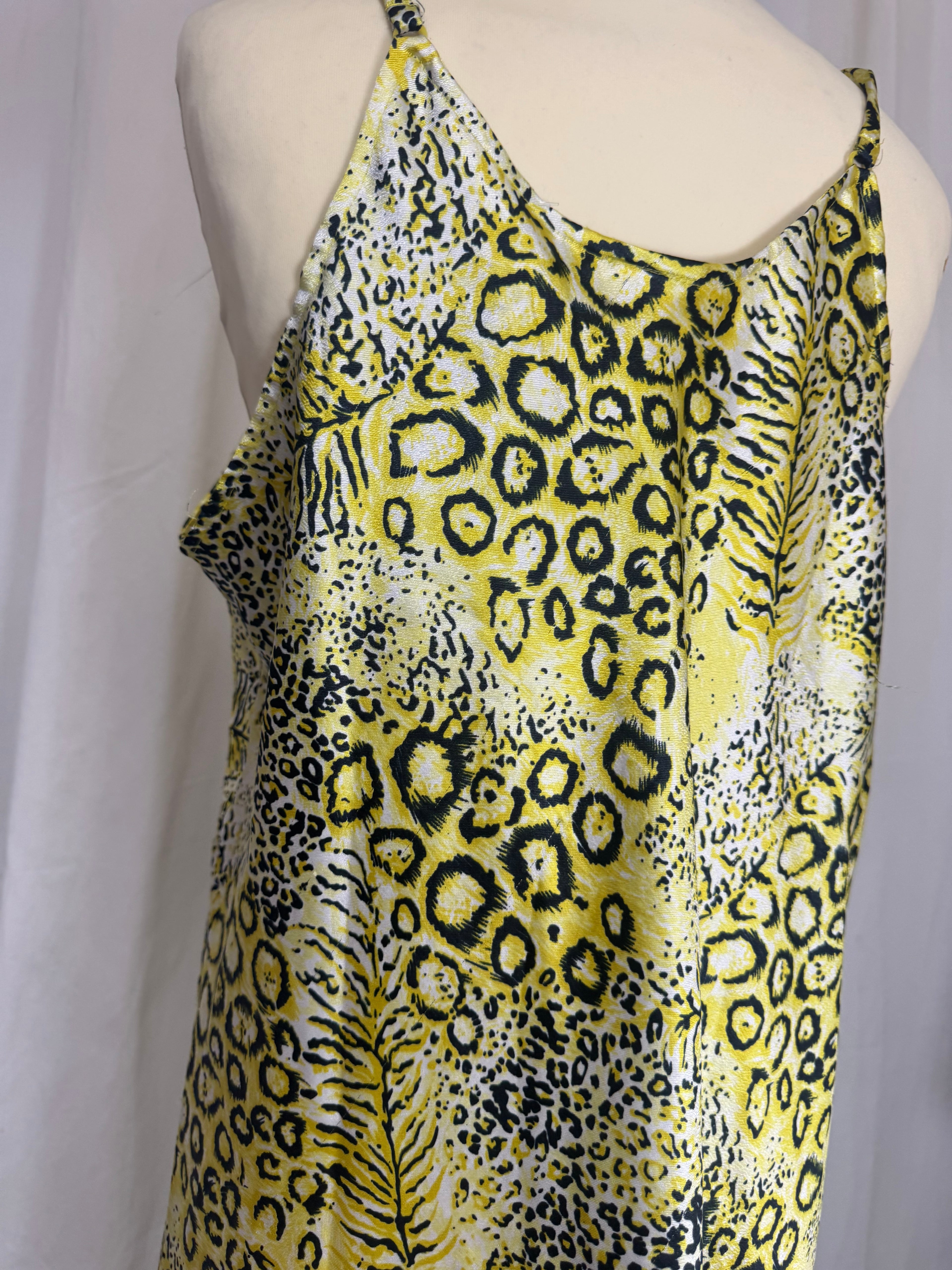 Robe léopard Y2K
