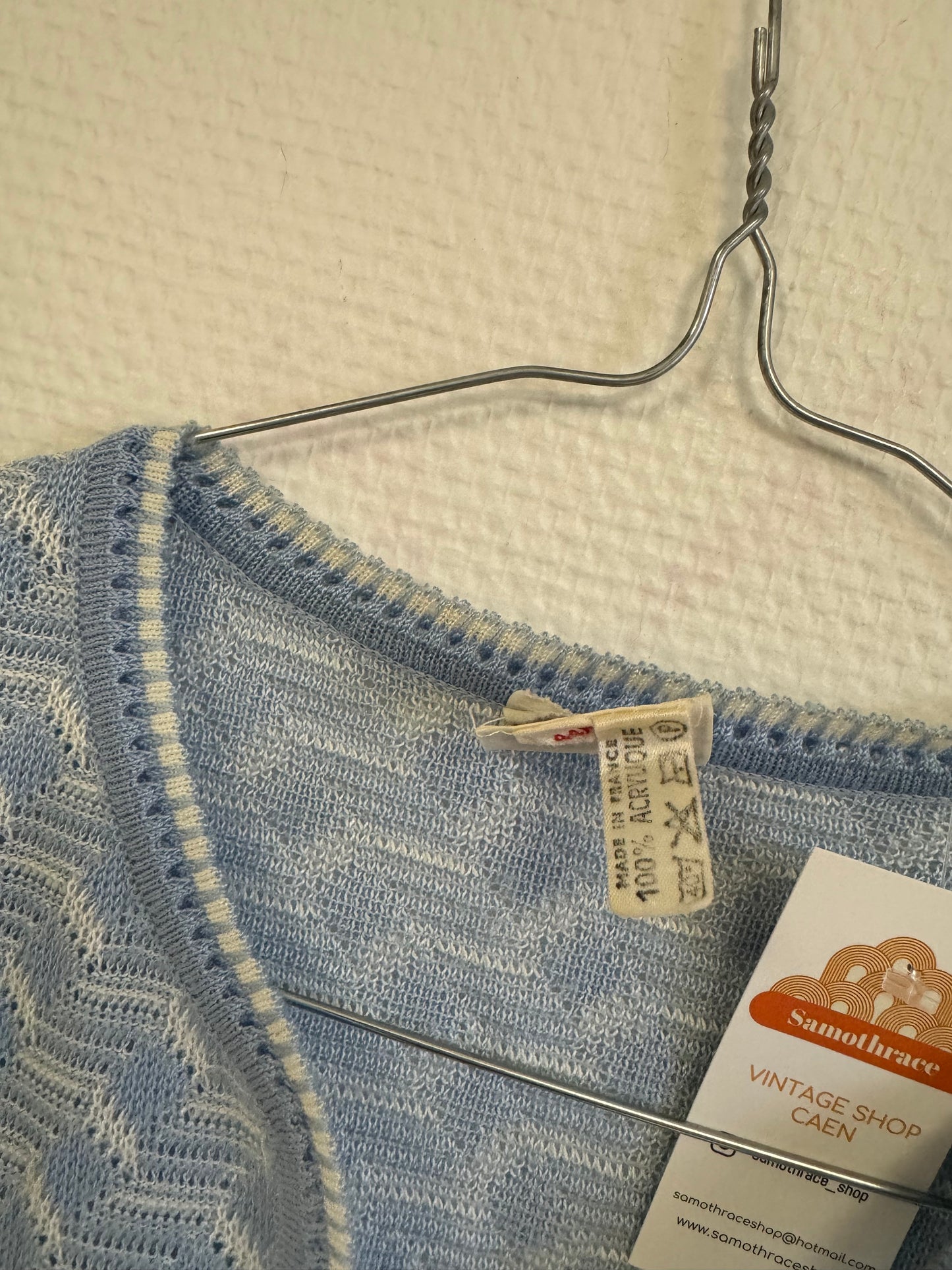 Pull bleu