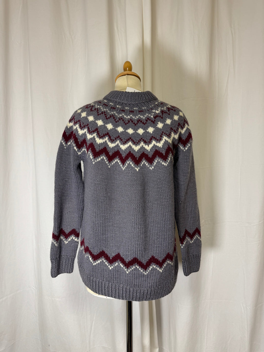 Pull gris islandais
