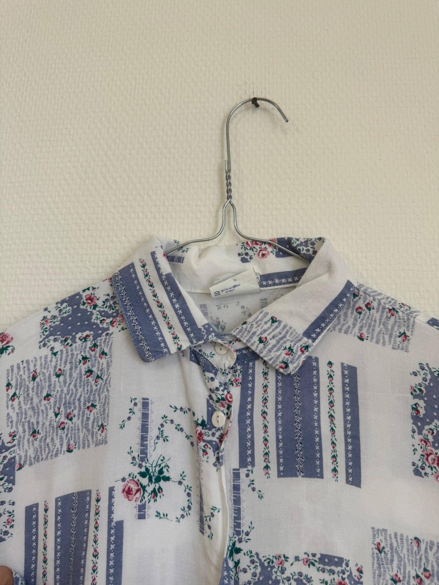 Chemise à fleurs