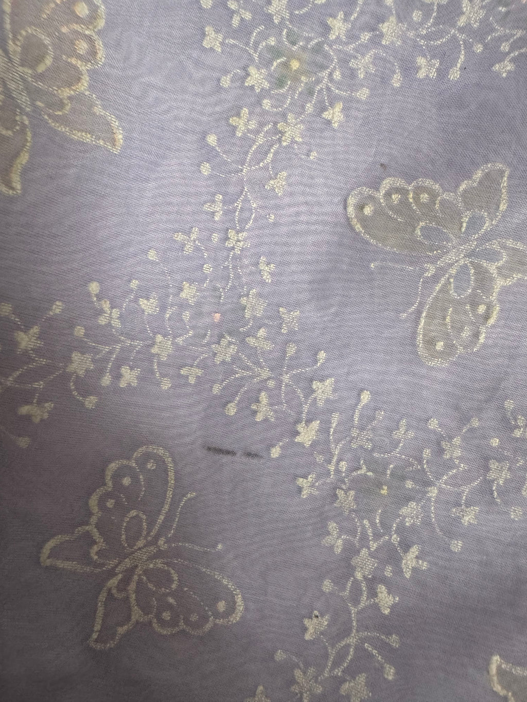 Robe brodée violette