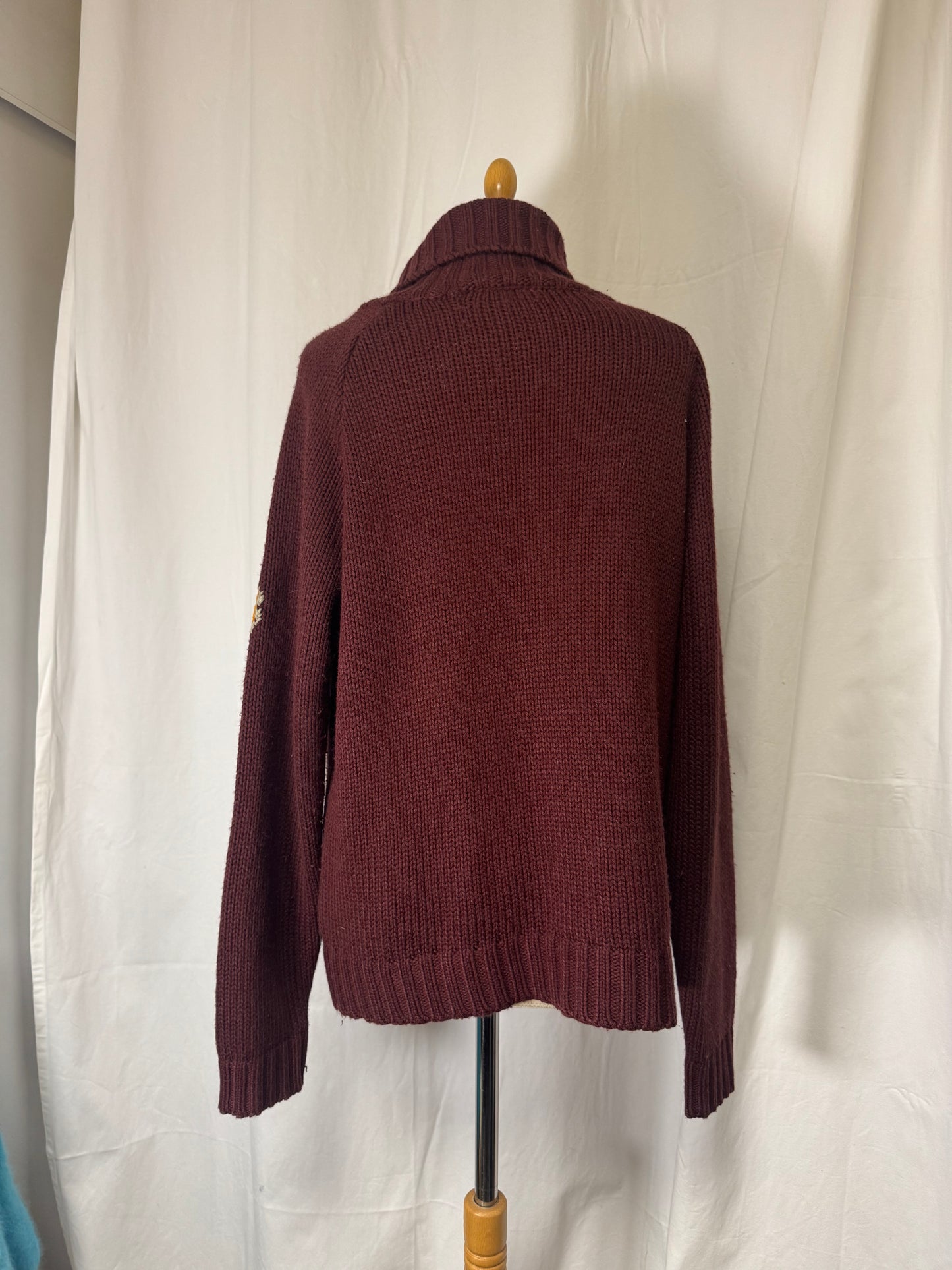 Pull col roulé à fleurs