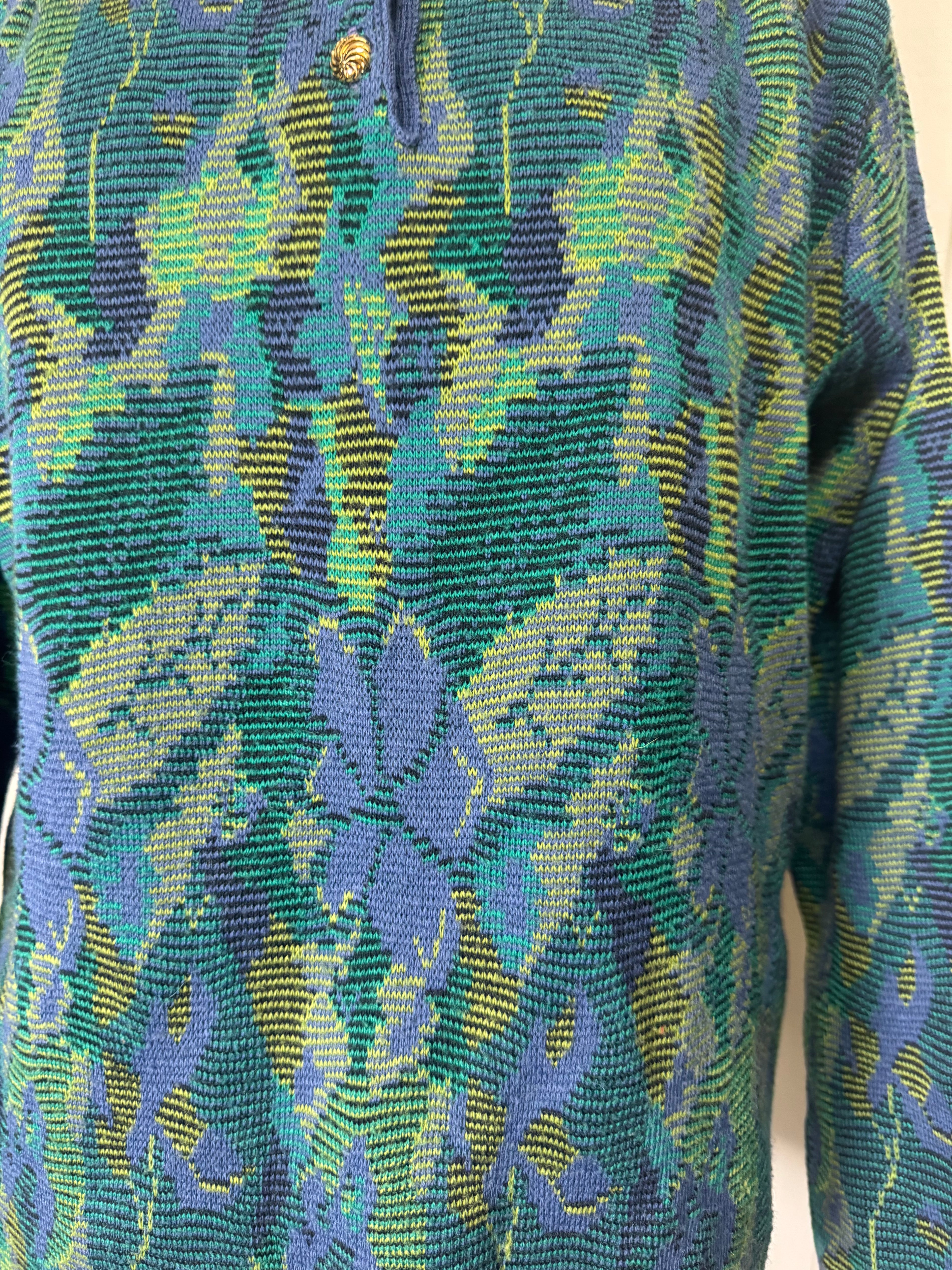 Pull à motifs vert