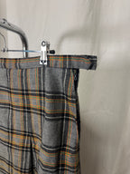 Jupe grise écossaise