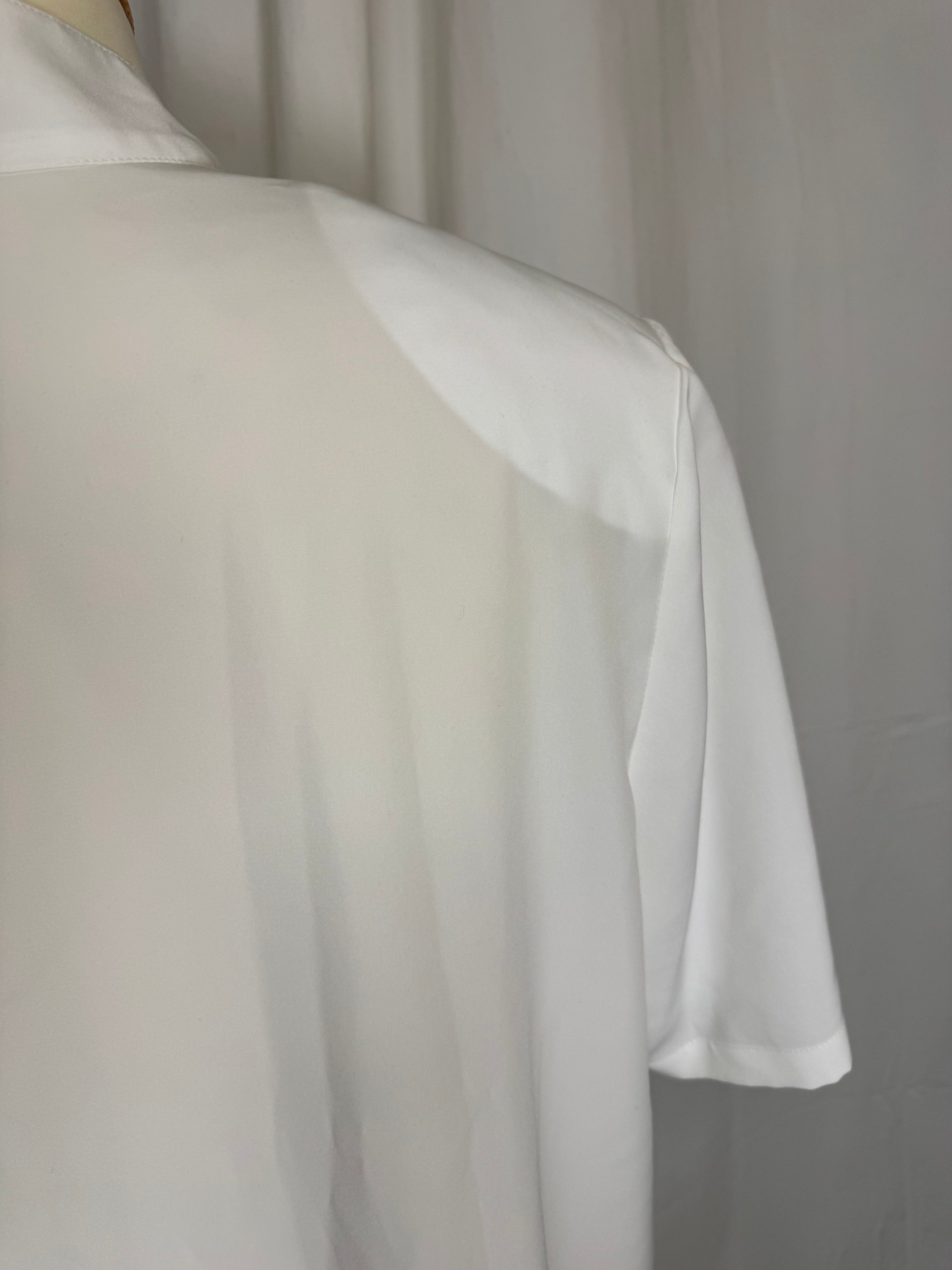 Chemise brodée