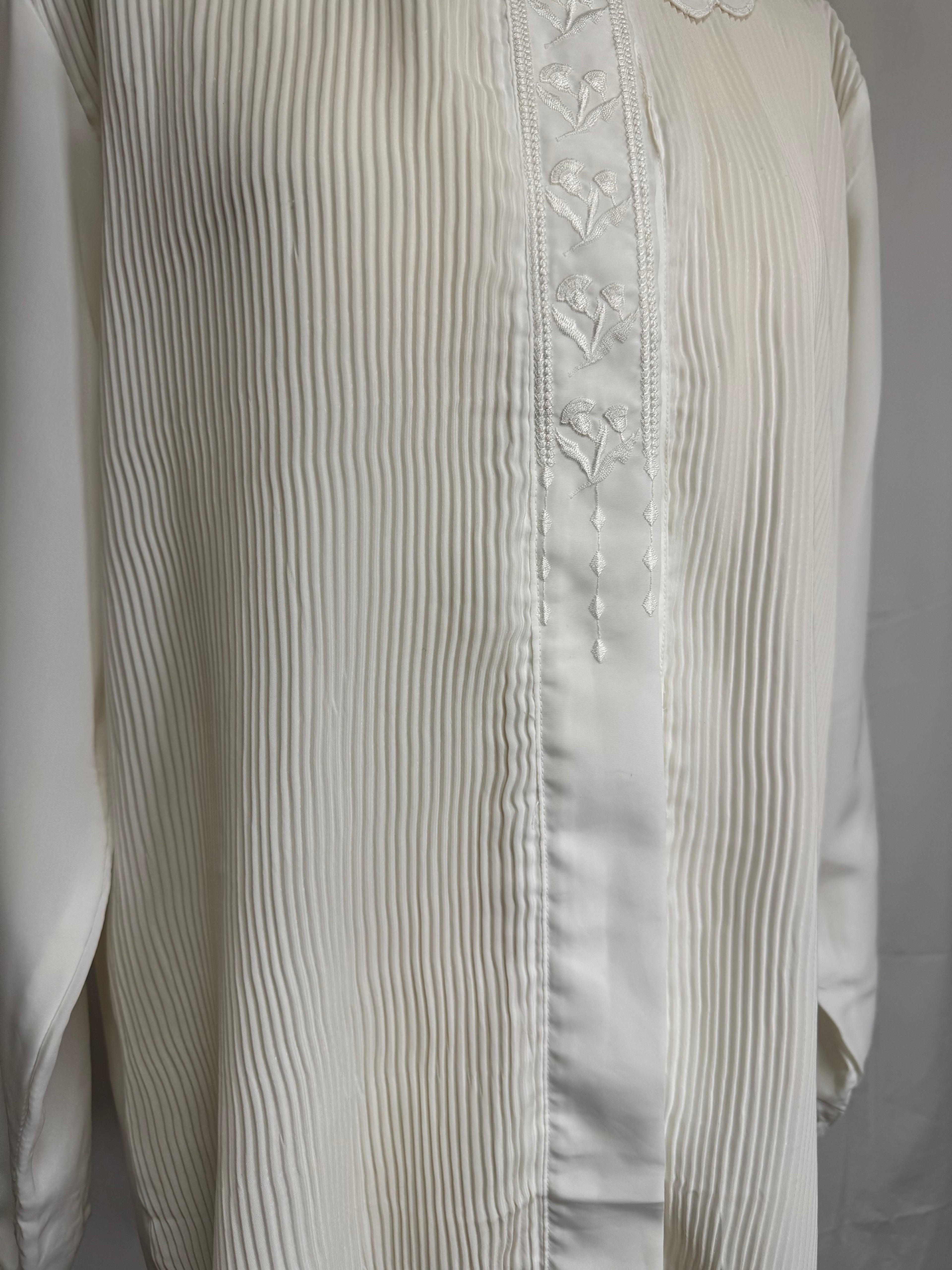 Chemise brodée