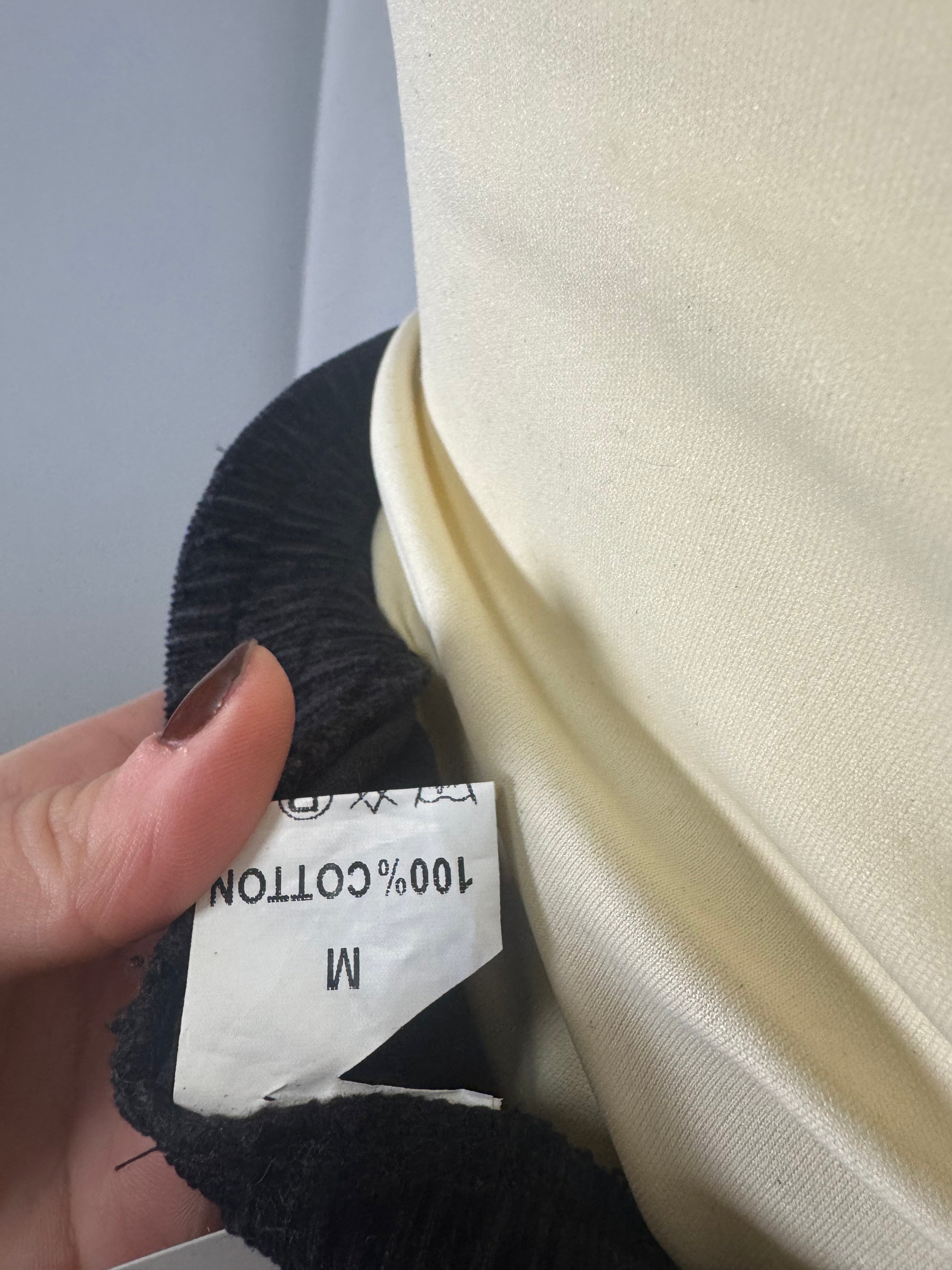 Jupe en velours brodée