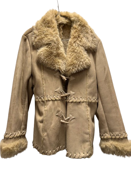 Manteau en peau lainée