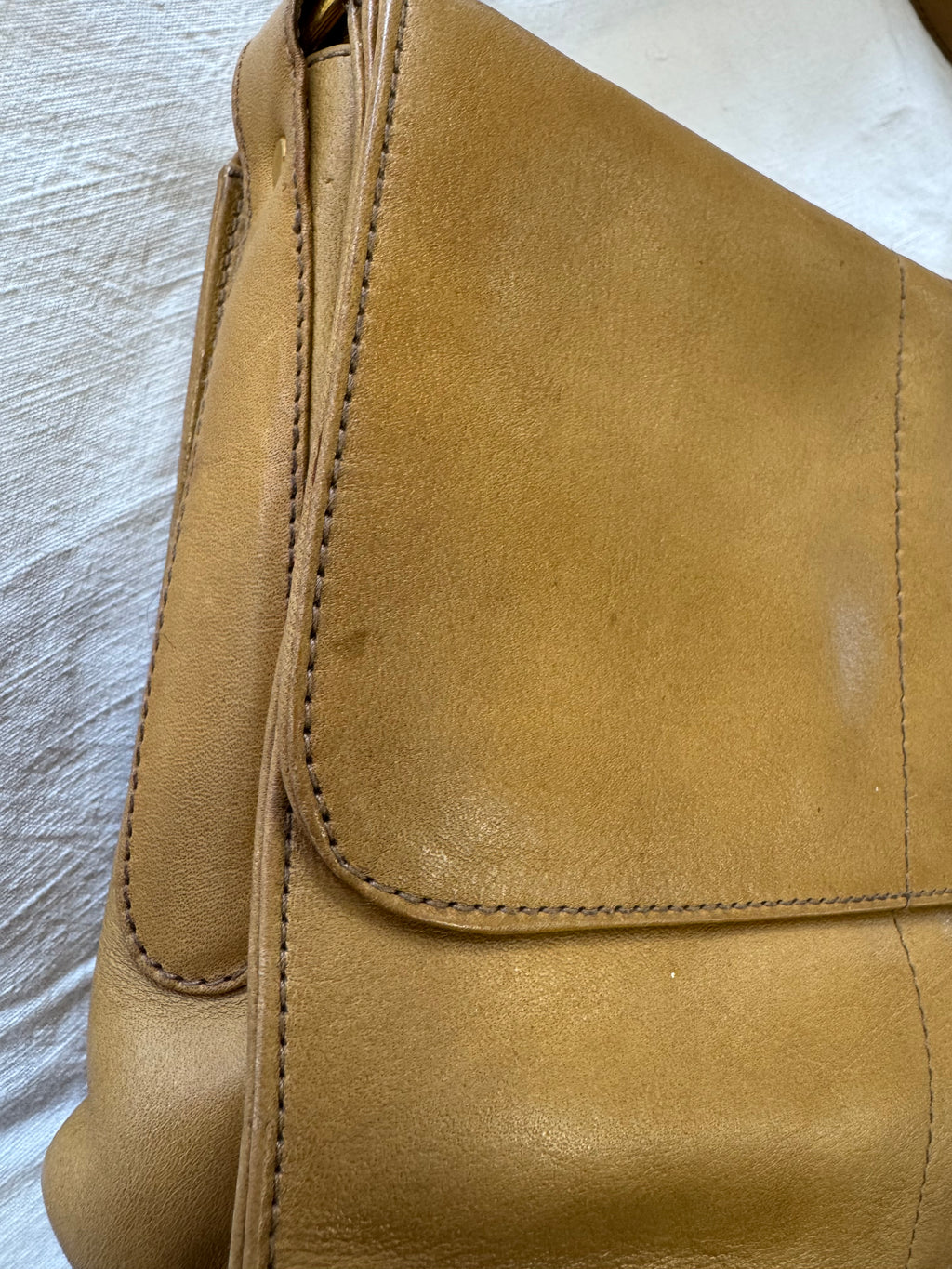 Sac baguette en cuir beige Nina Ricci