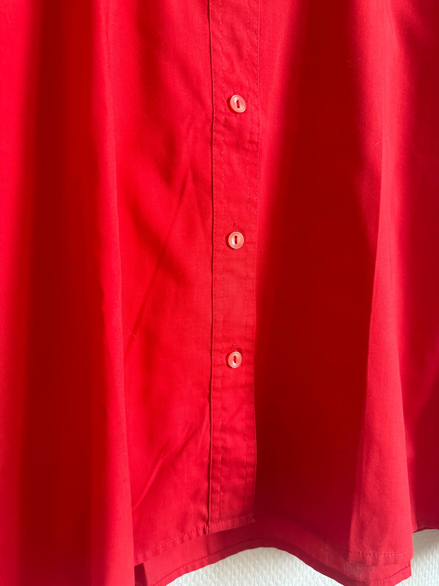 Chemise rouge 70s