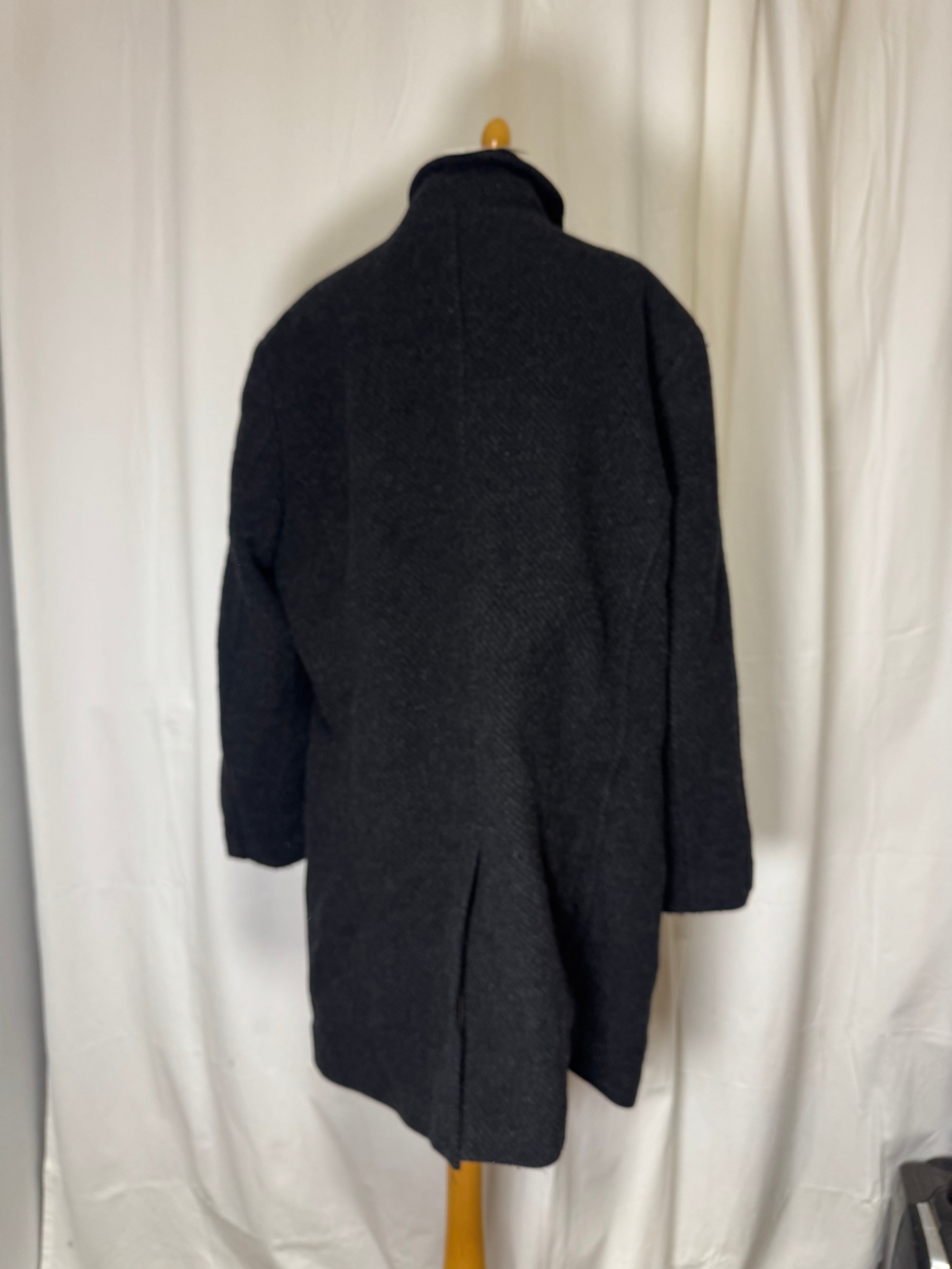 Manteau long gris en laine