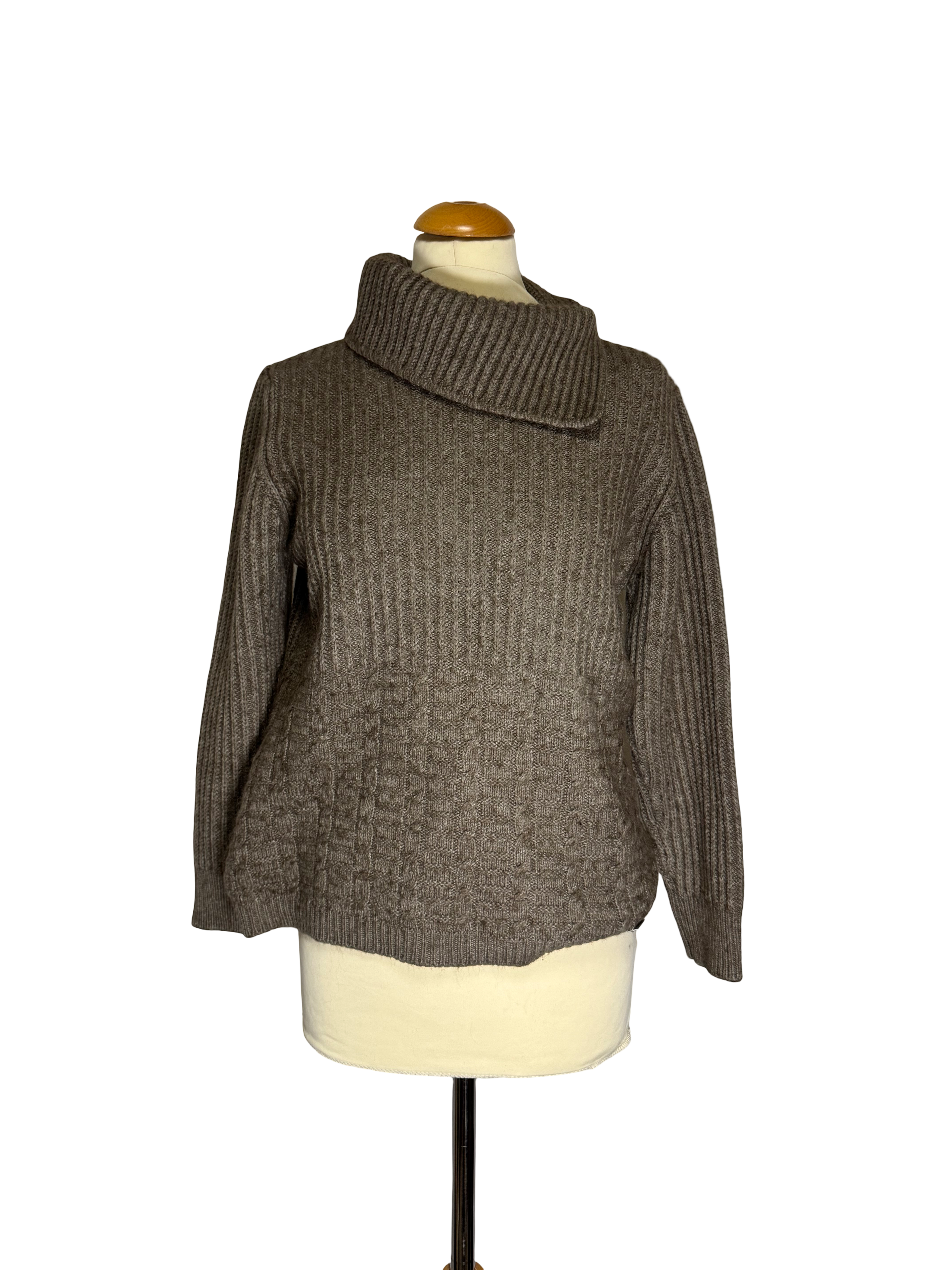 Pull grand col marron