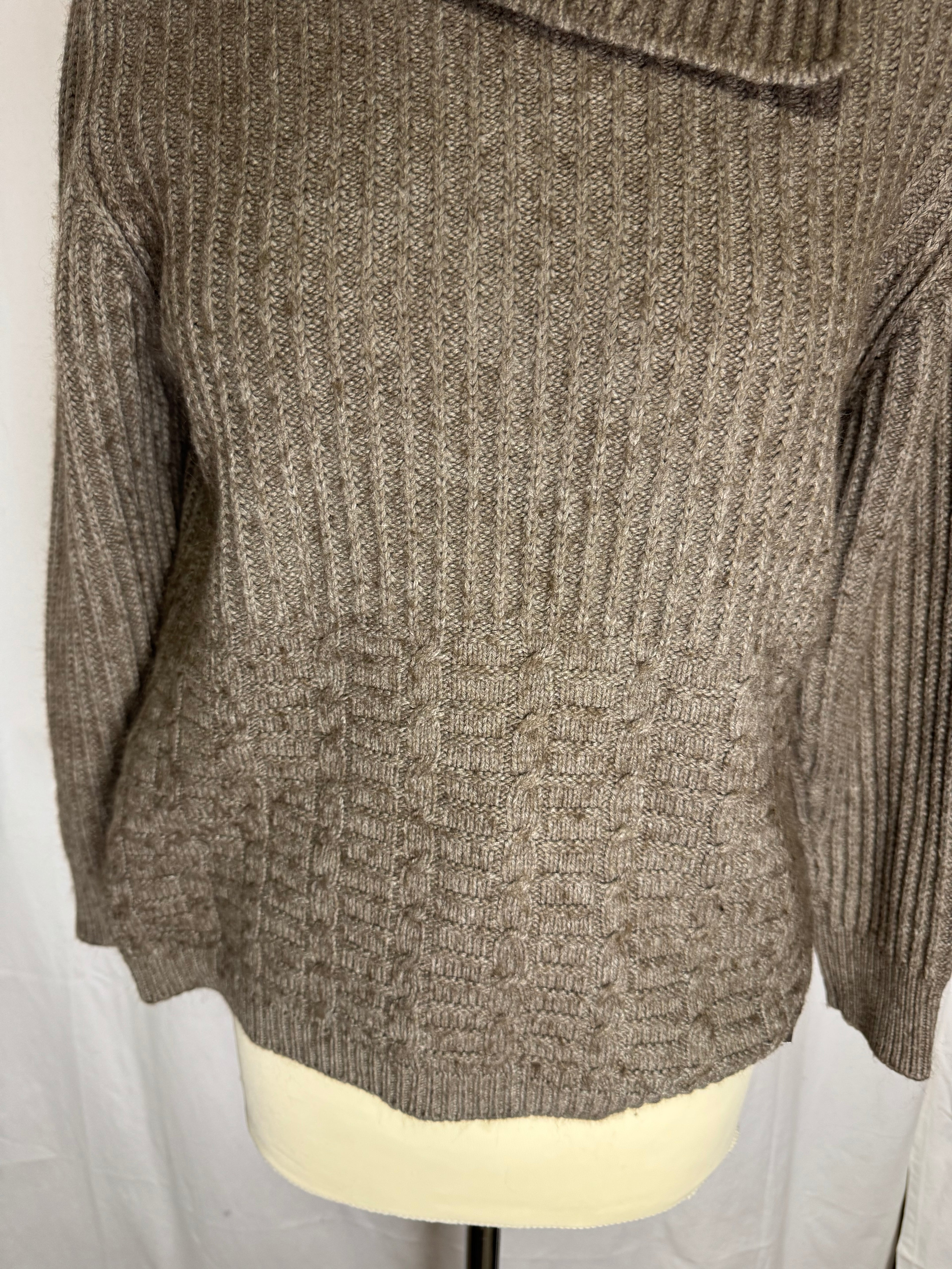 Pull grand col marron