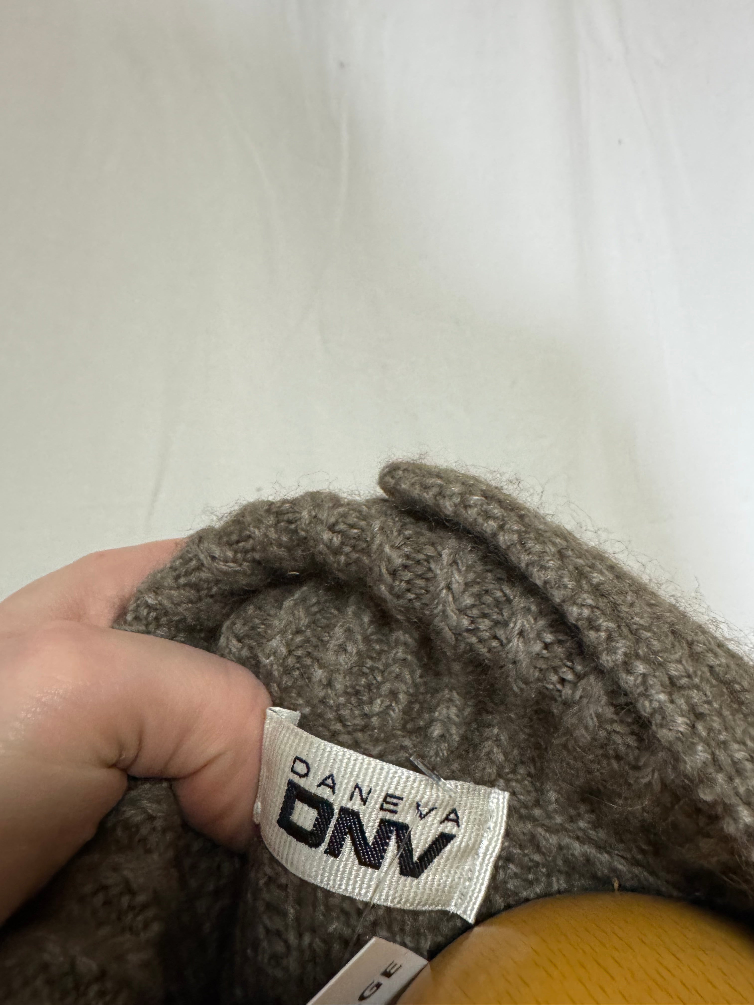 Pull grand col marron