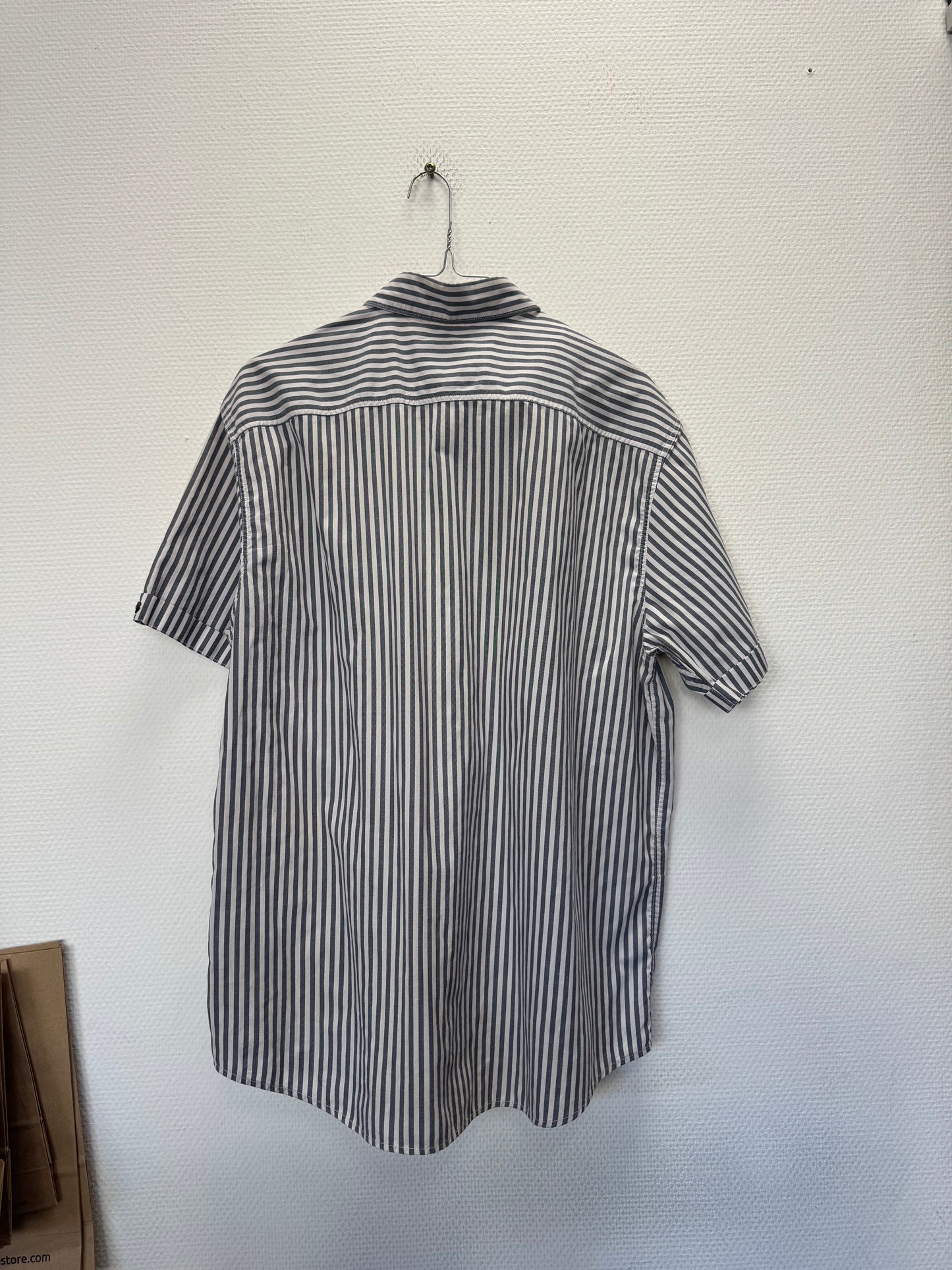 Chemise à rayures