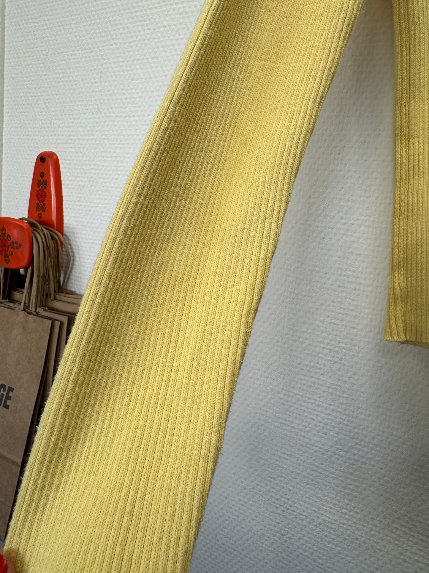 Gilet côtelé jaune