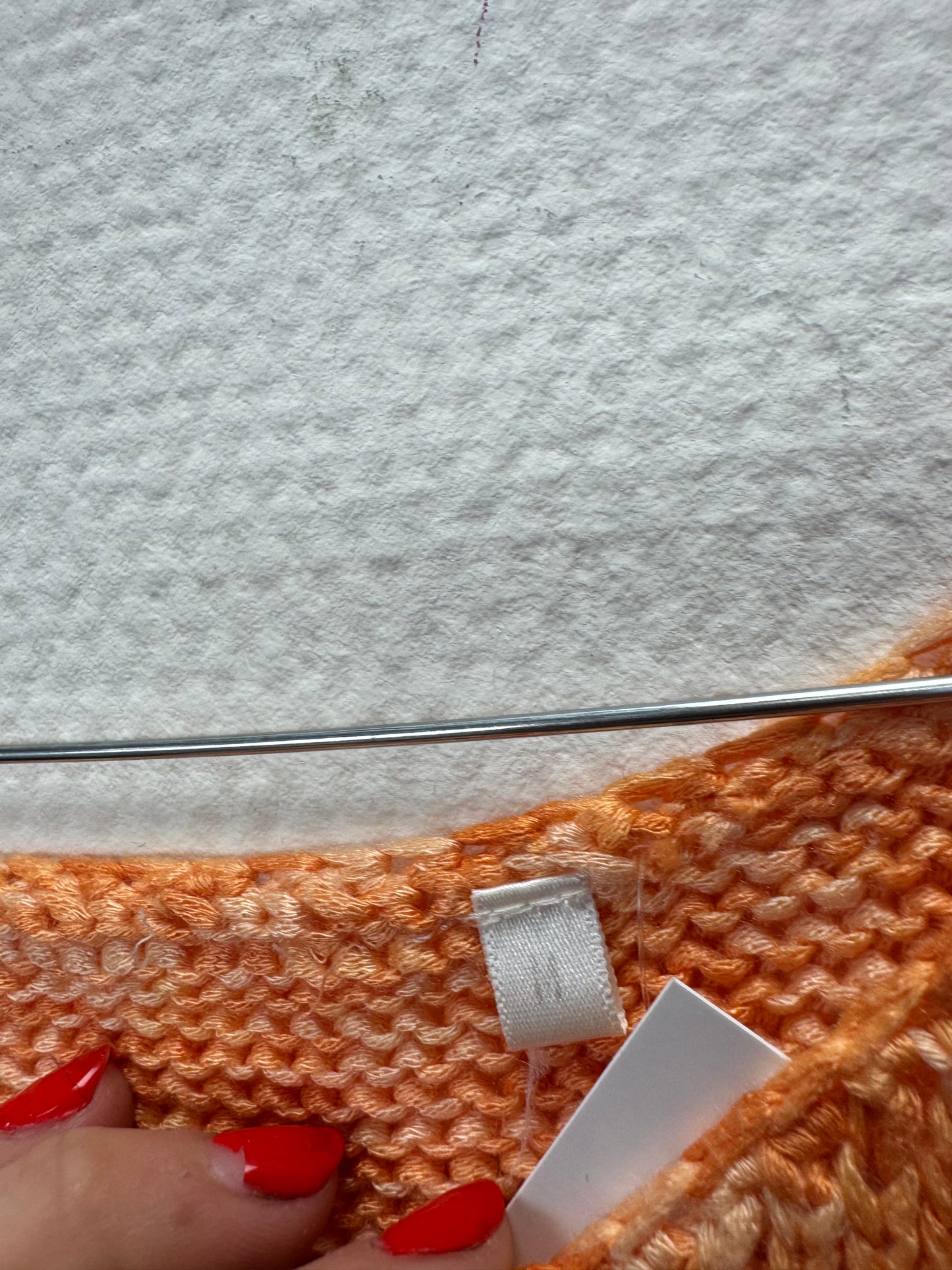 Pull orange
