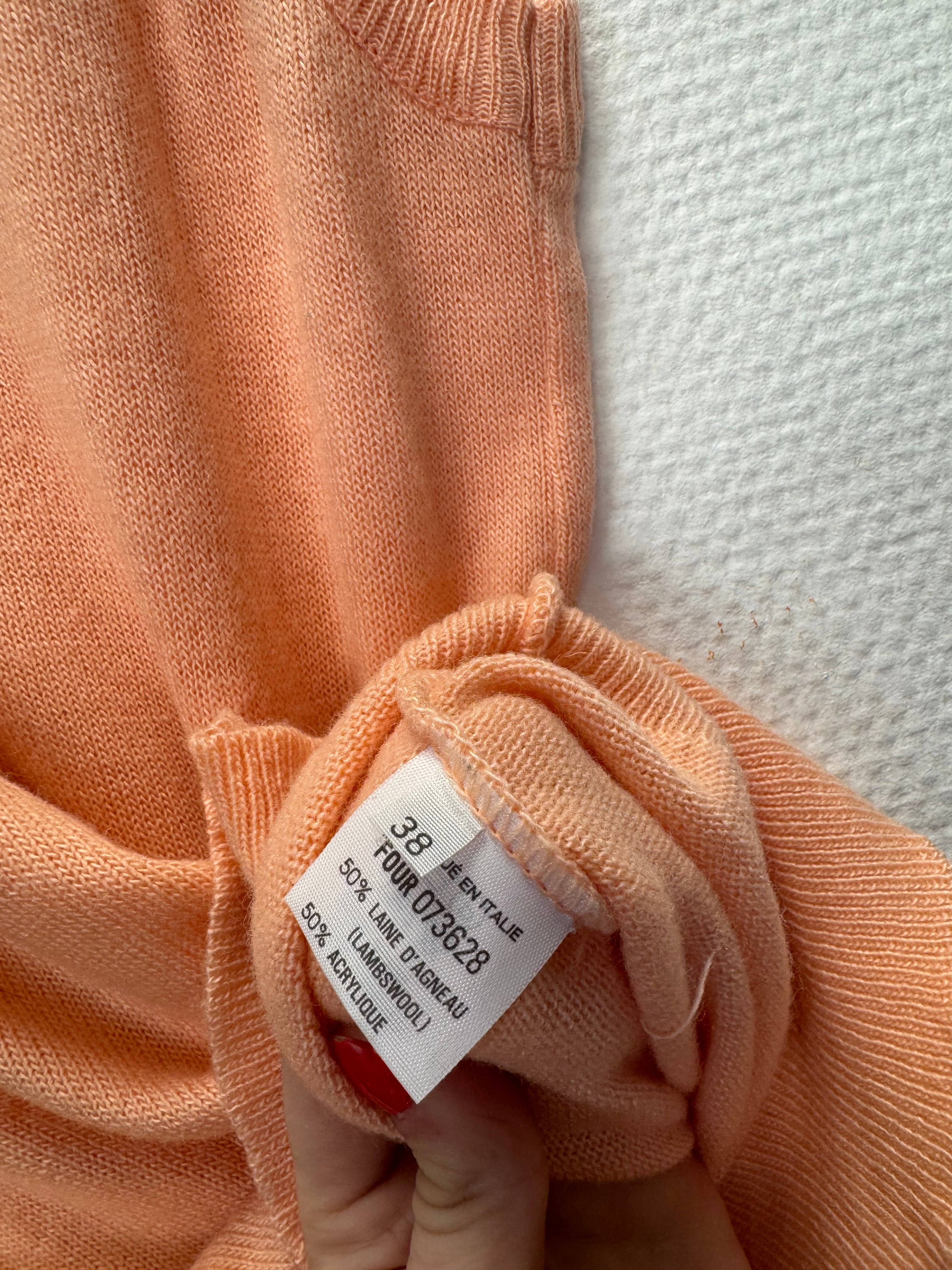 Pull orange